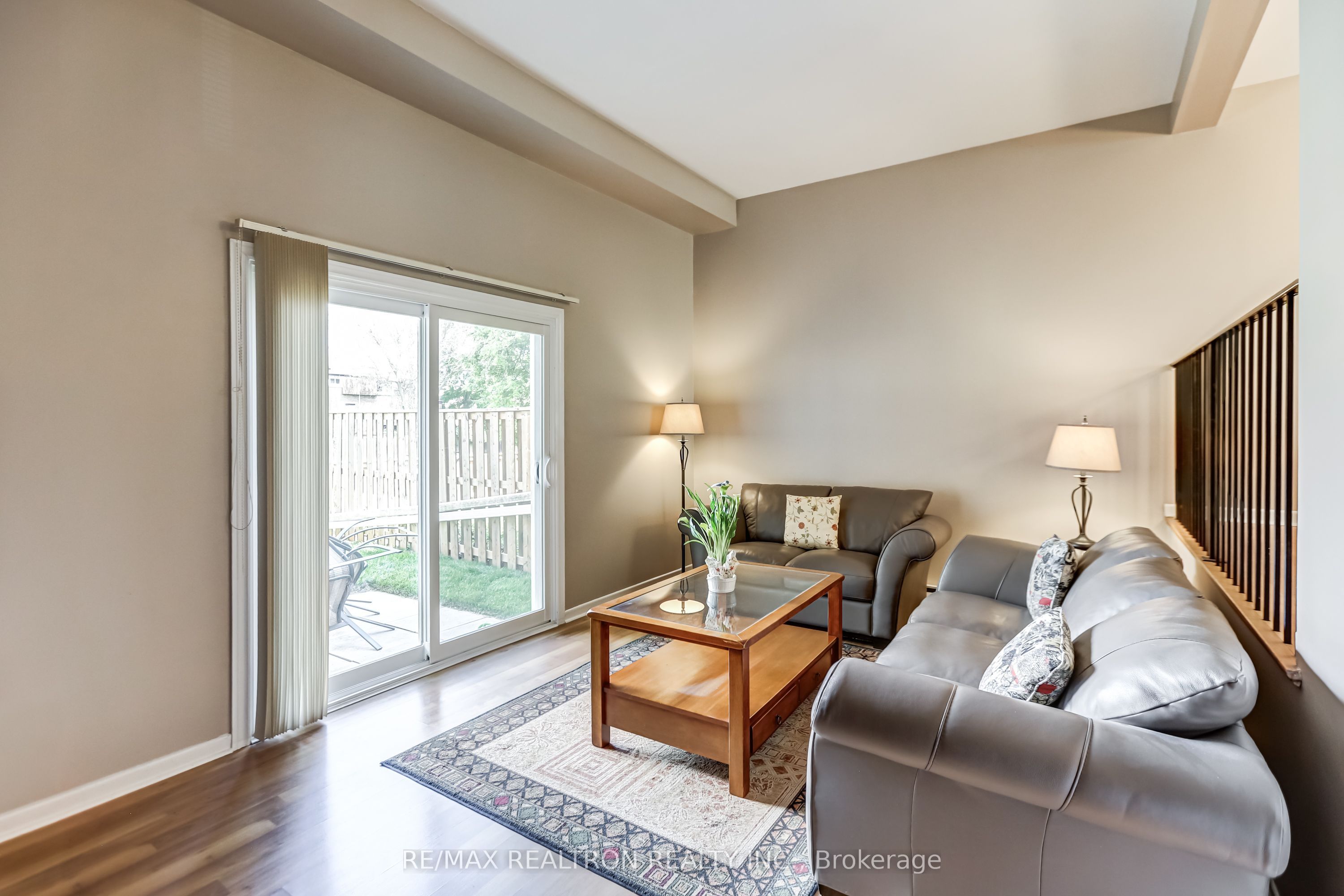 121 Centennial Road 6, Toronto, ON M1C 1Z7 photo 5