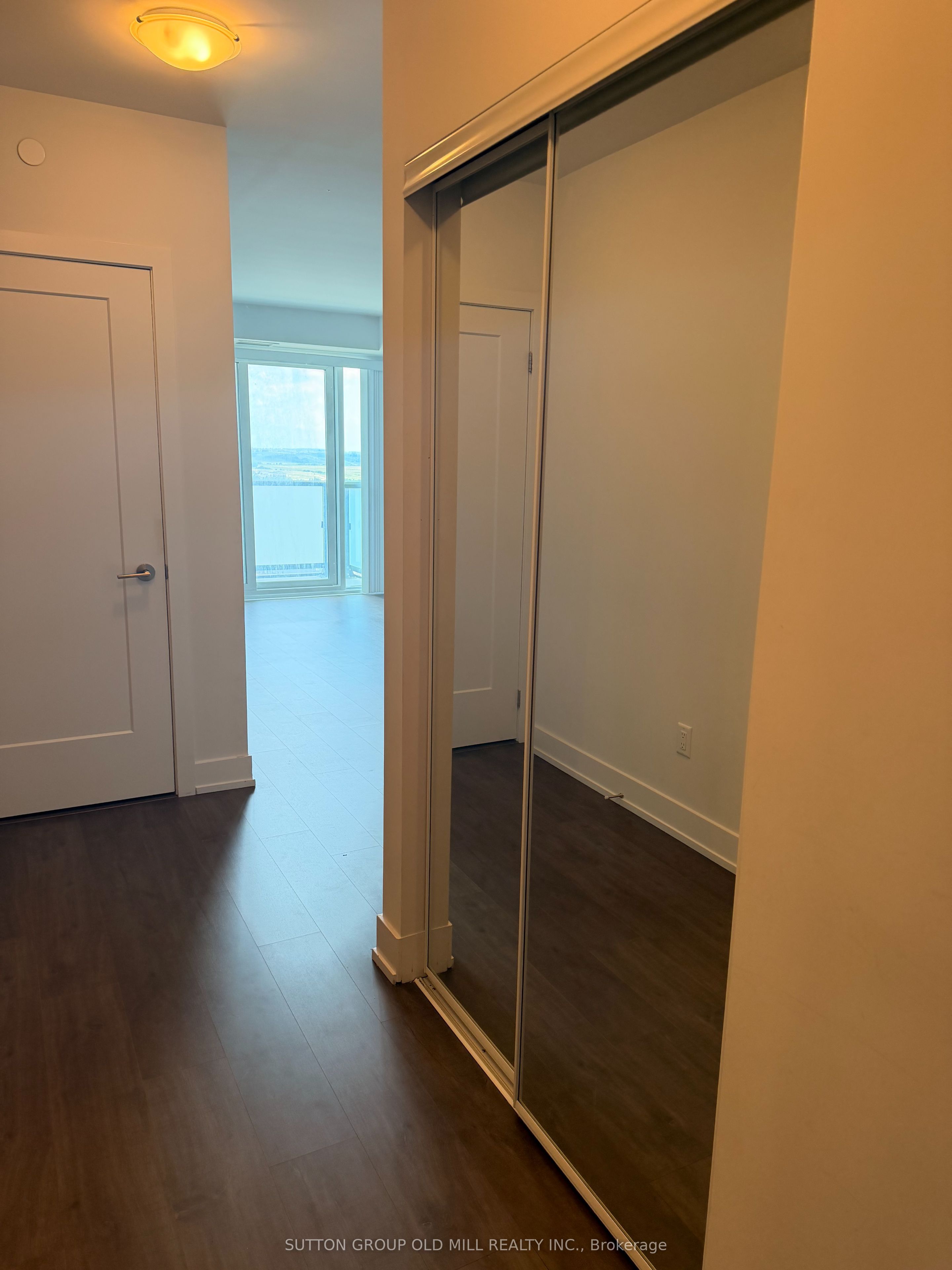 2550 Simcoe Street N 2109, Oshawa, ON L1L 0R5 photo 4