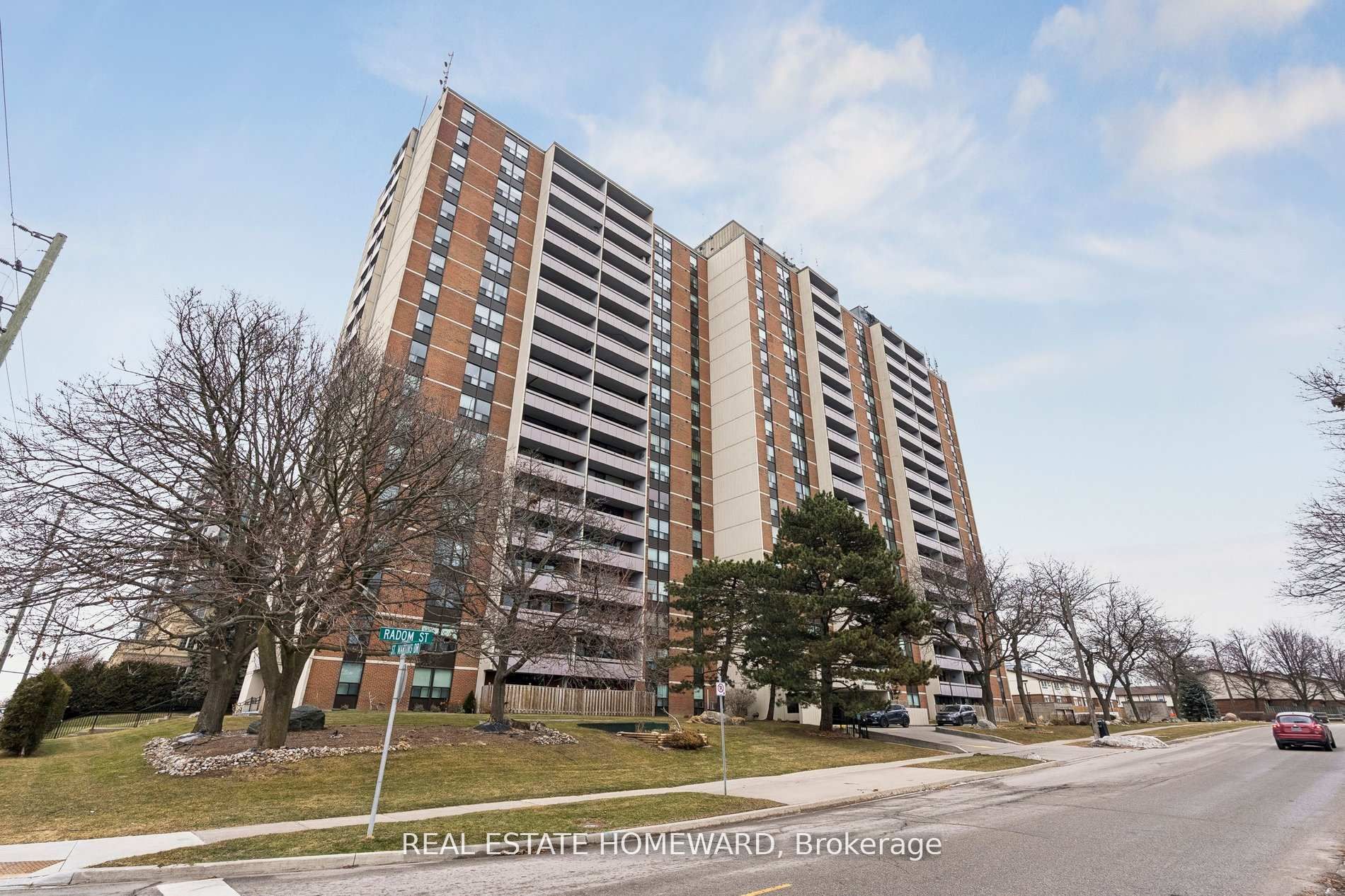 1210 Radom Street 209, Pickering, ON L1W 2Z3 photo 2