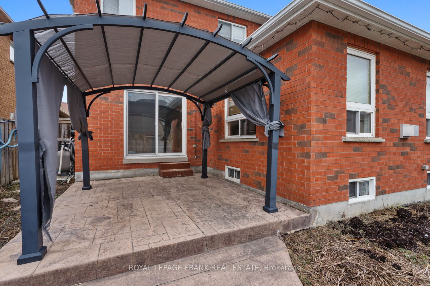 31 Gabrielle Crescent, Whitby, ON L1R 3M6 photo 3