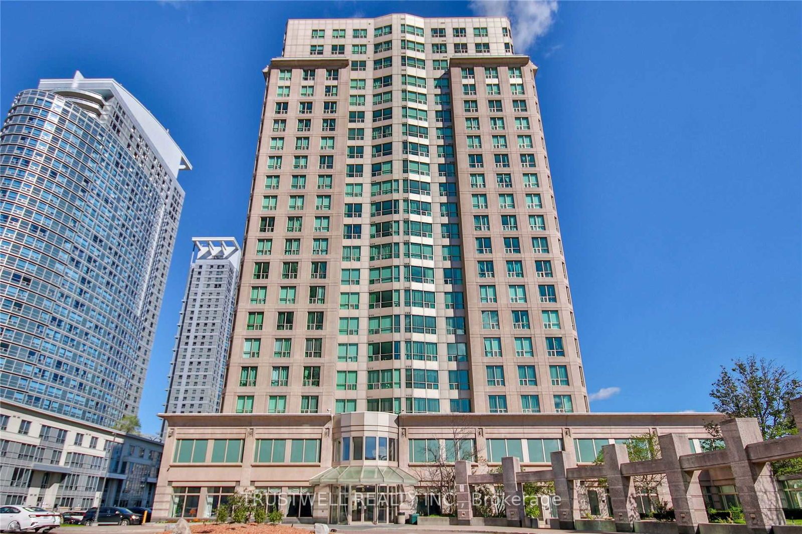 8 Lee Centre Drive 1509, Toronto, ON M1H 3H8 photo 2