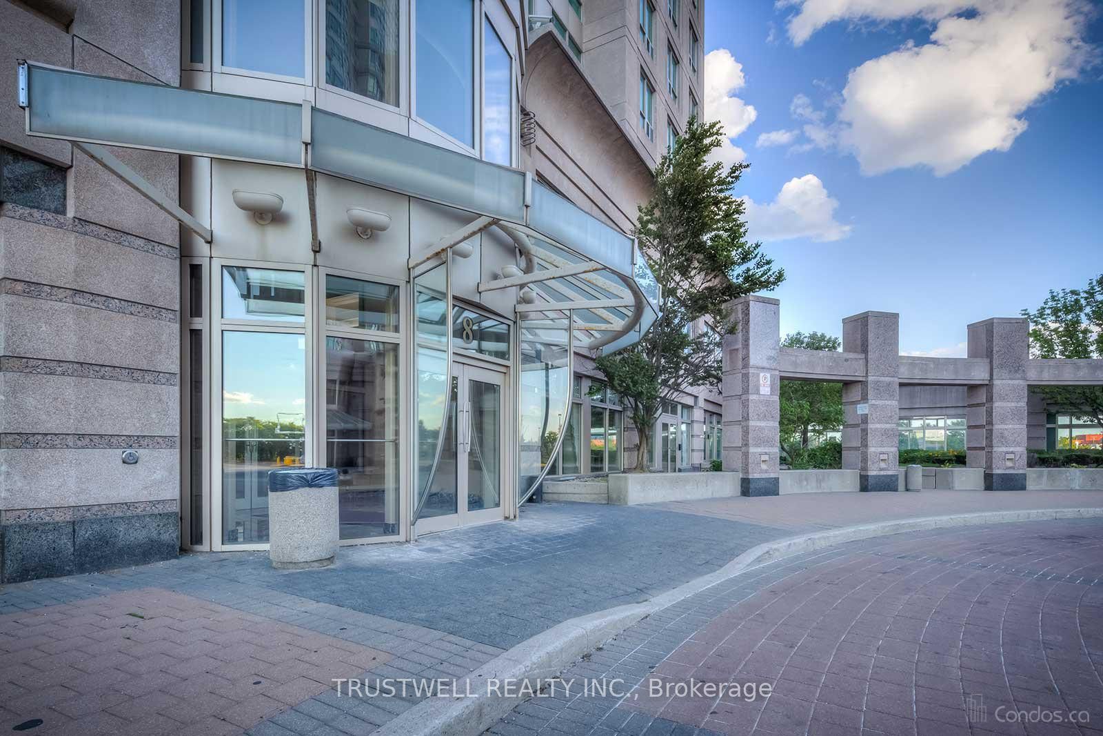8 Lee Centre Drive 1509, Toronto, ON M1H 3H8 photo 4