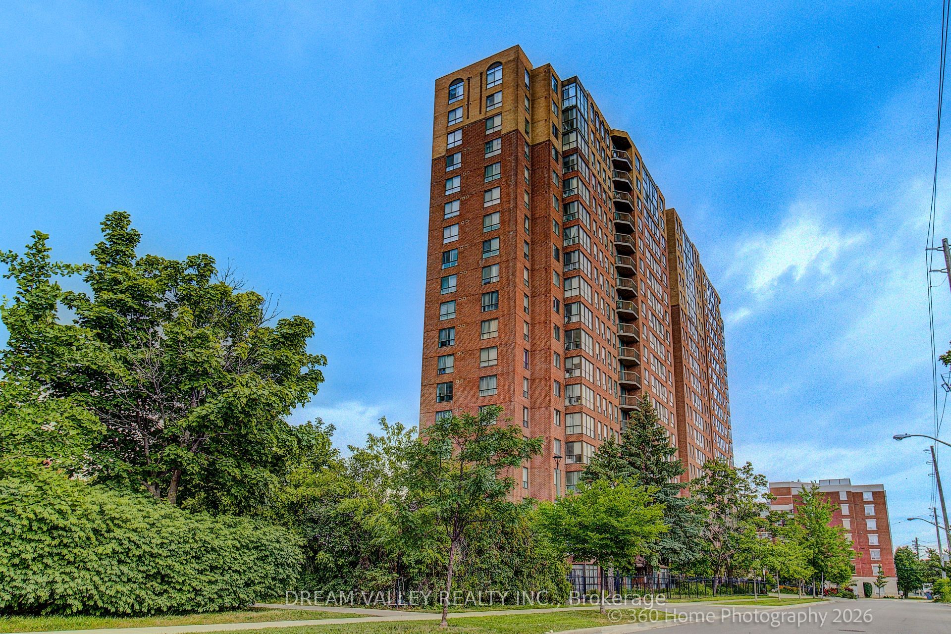 330 Mccowan Road 811, Toronto, ON M1J 3N3