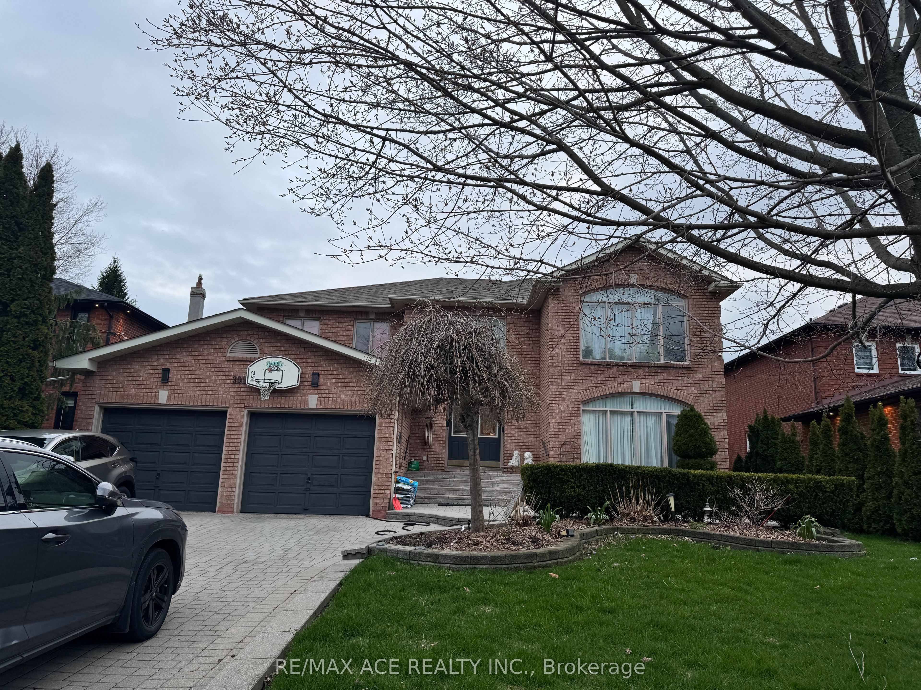 392 East Avenue Bsmt, Toronto, ON M1C 2W6