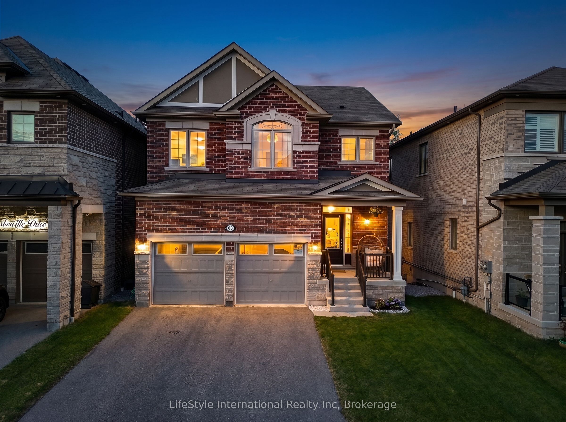 68 Barkerville Drive, Whitby, ON L1P 0L8 photo 2