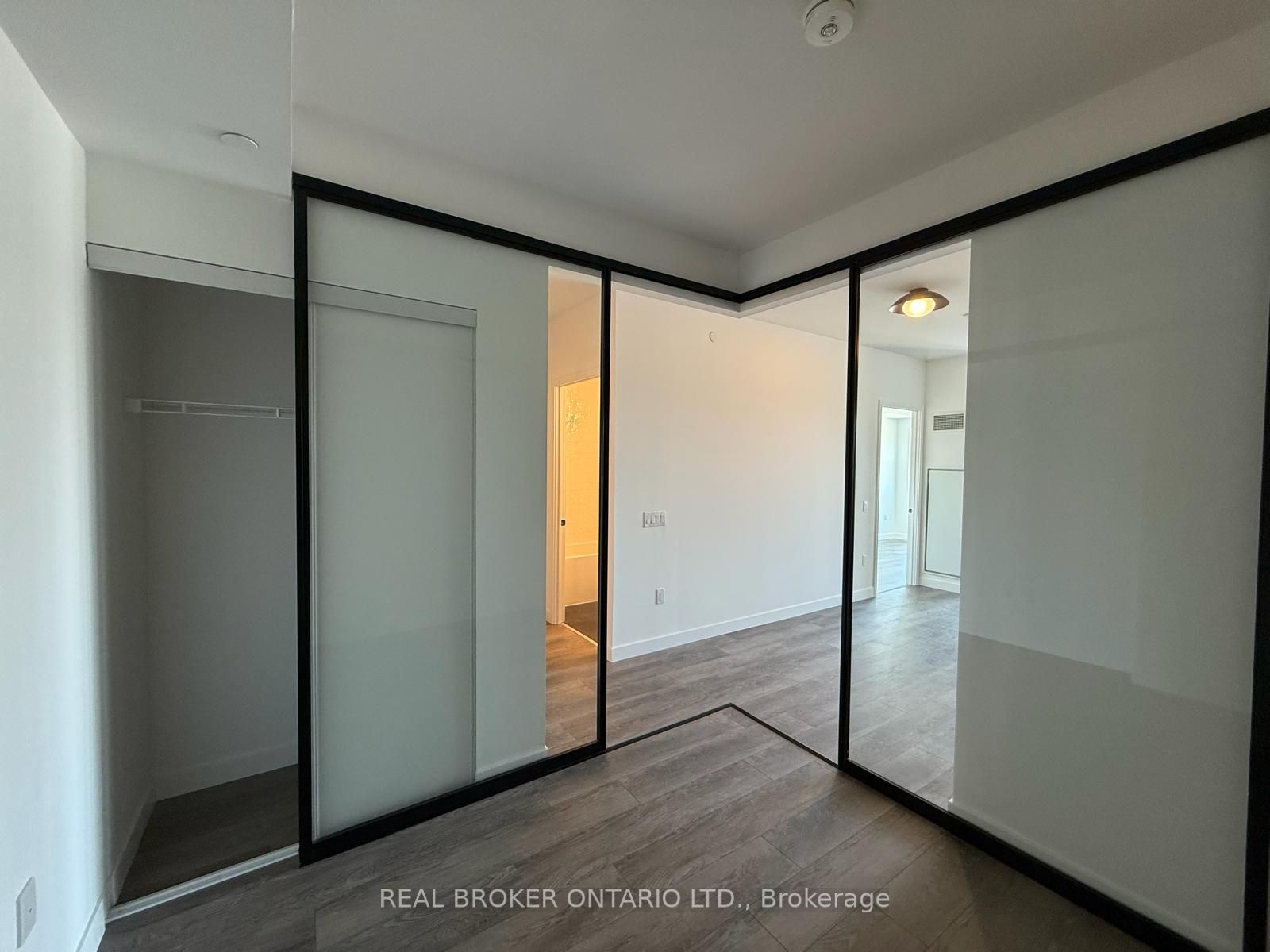 1635 MILITARY Trail 828, Toronto, ON M1C 0G3 photo 5