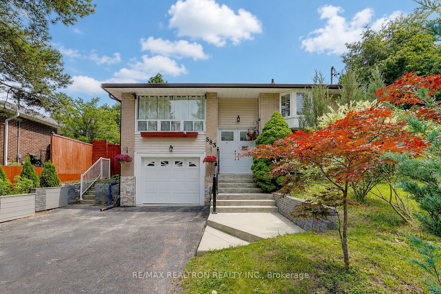 583 Pinewood Street, Oshawa, ON L1G 2S2 photo 4