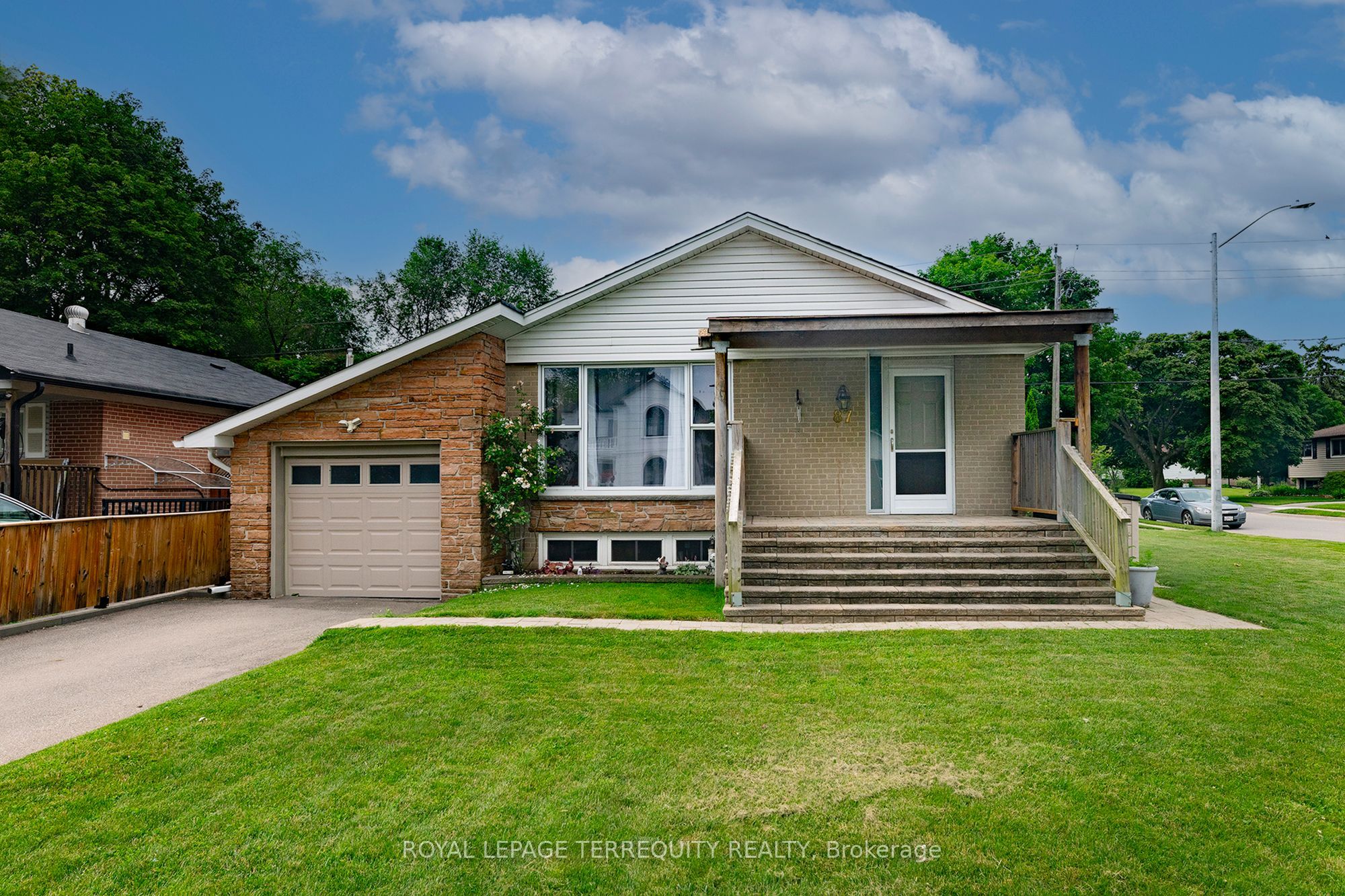 87 Emperor (Upper) Street, Ajax, ON L1S 1N3