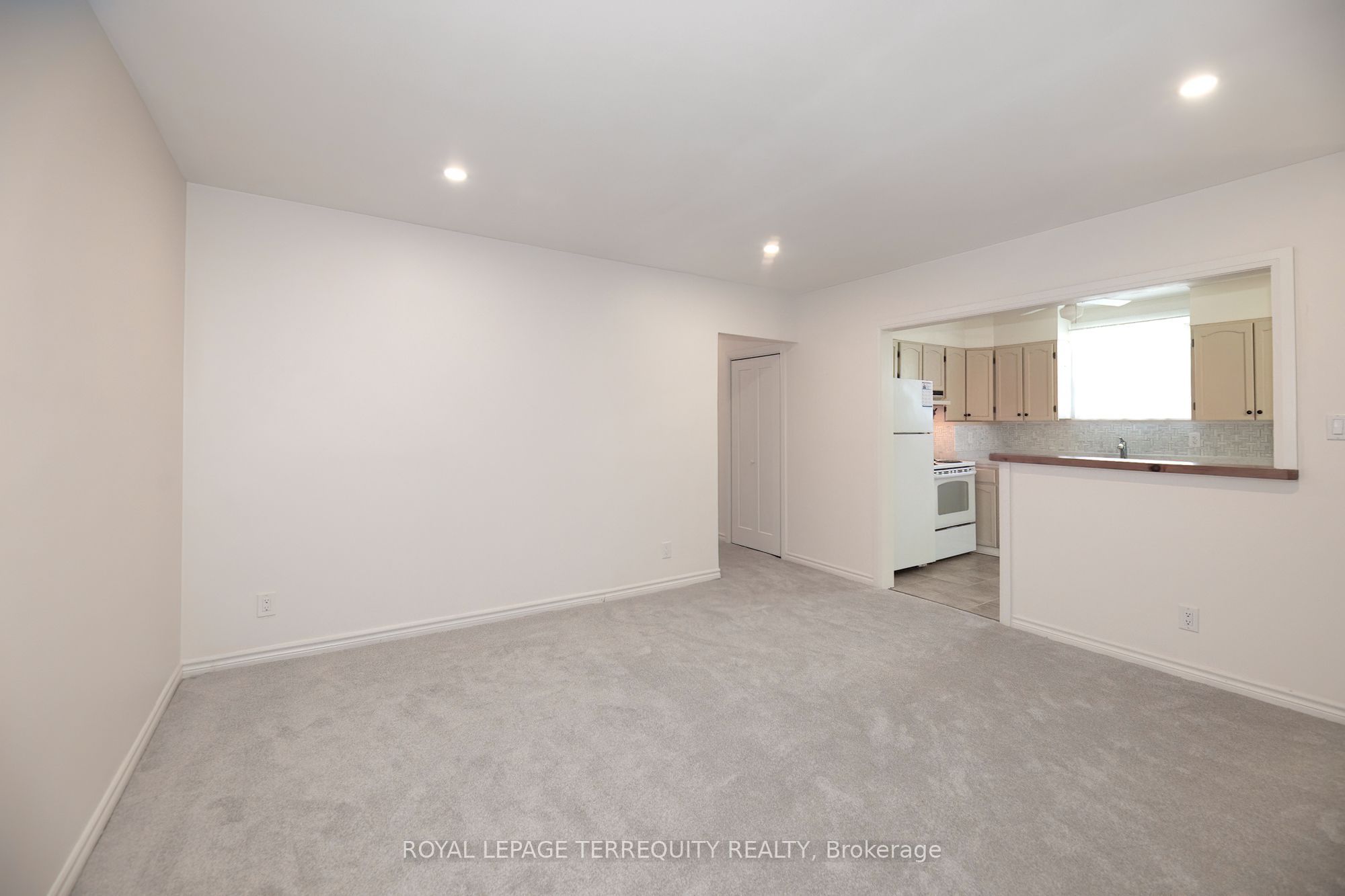 87 Emperor (Upper) Street, Ajax, ON L1S 1N3 photo 4