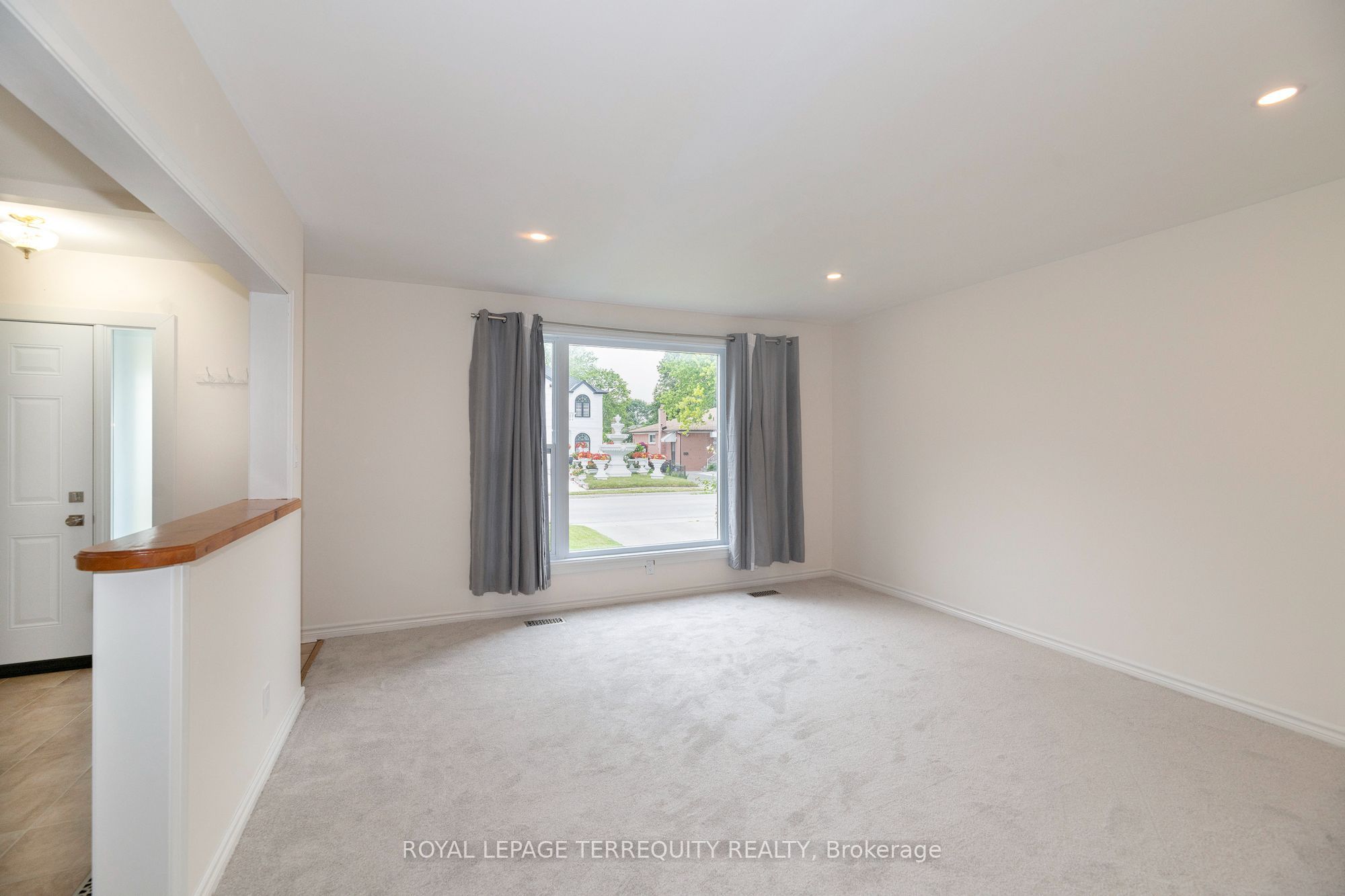 87 Emperor (Upper) Street, Ajax, ON L1S 1N3 photo 5
