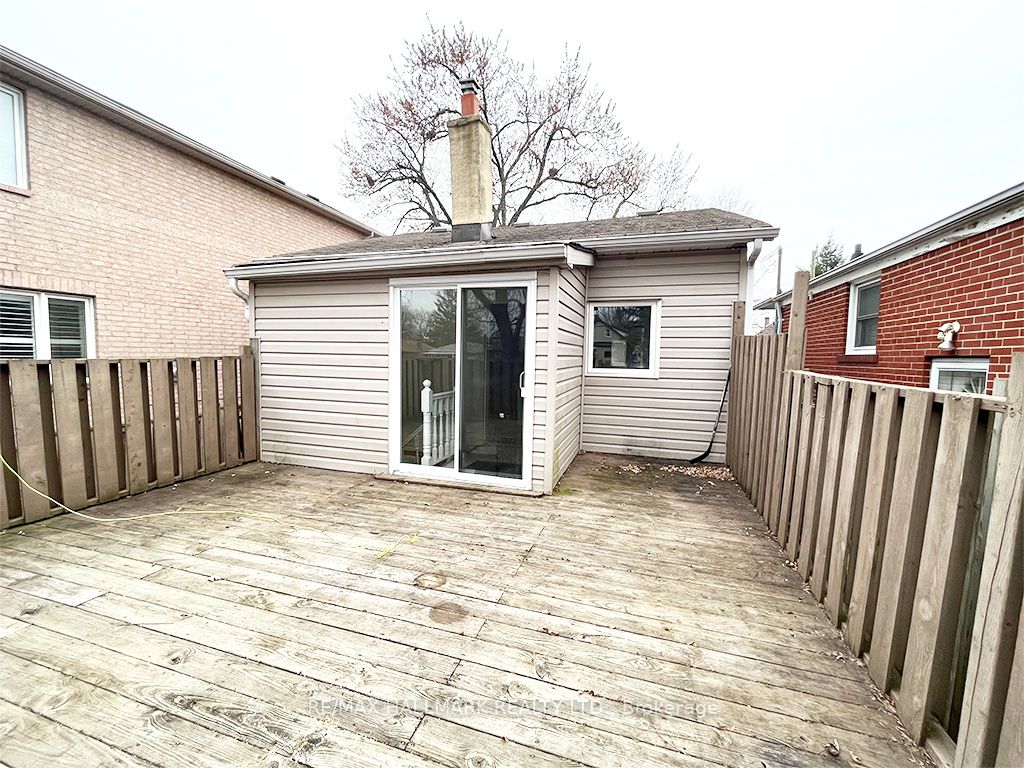 67 Claremore Avenue, Toronto, ON M1N 3S1 photo 3