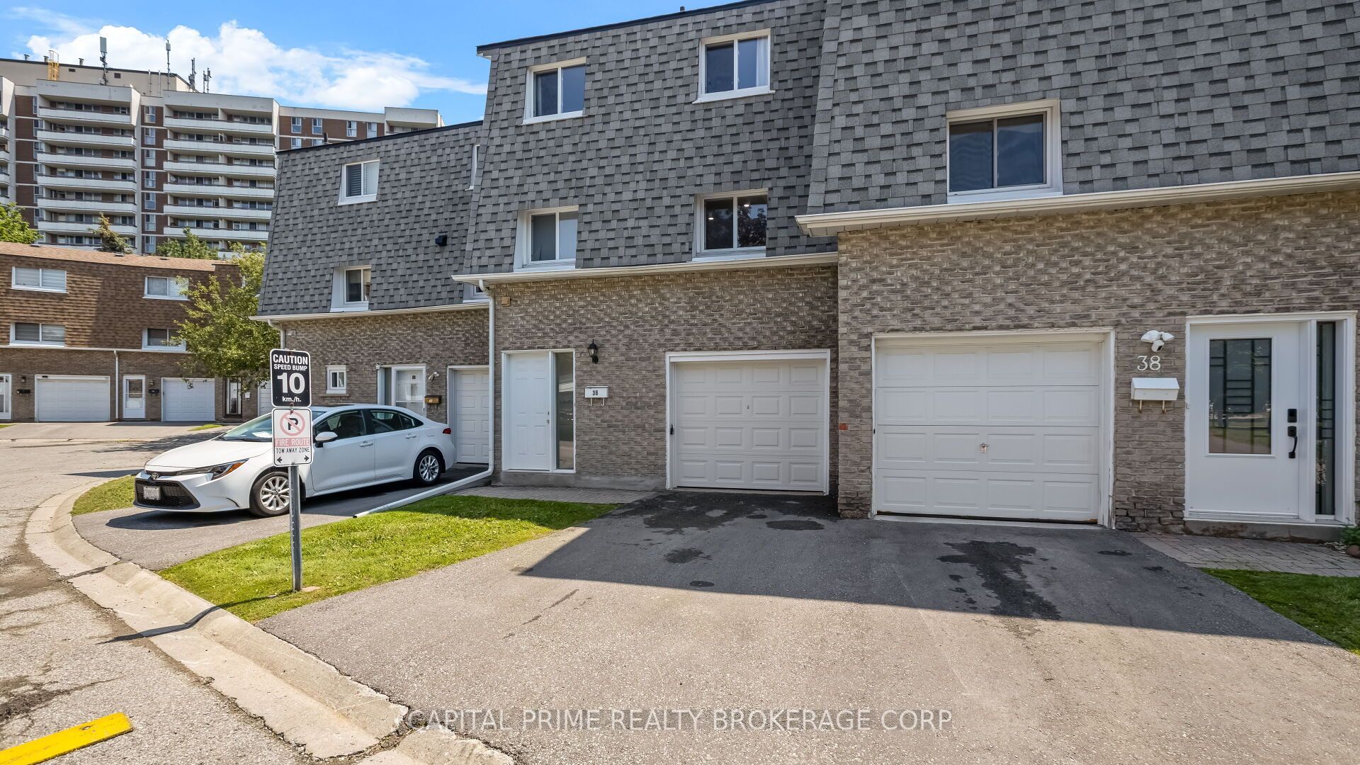 250 Bridletowne Circle 36, Toronto, ON M1W 2G8