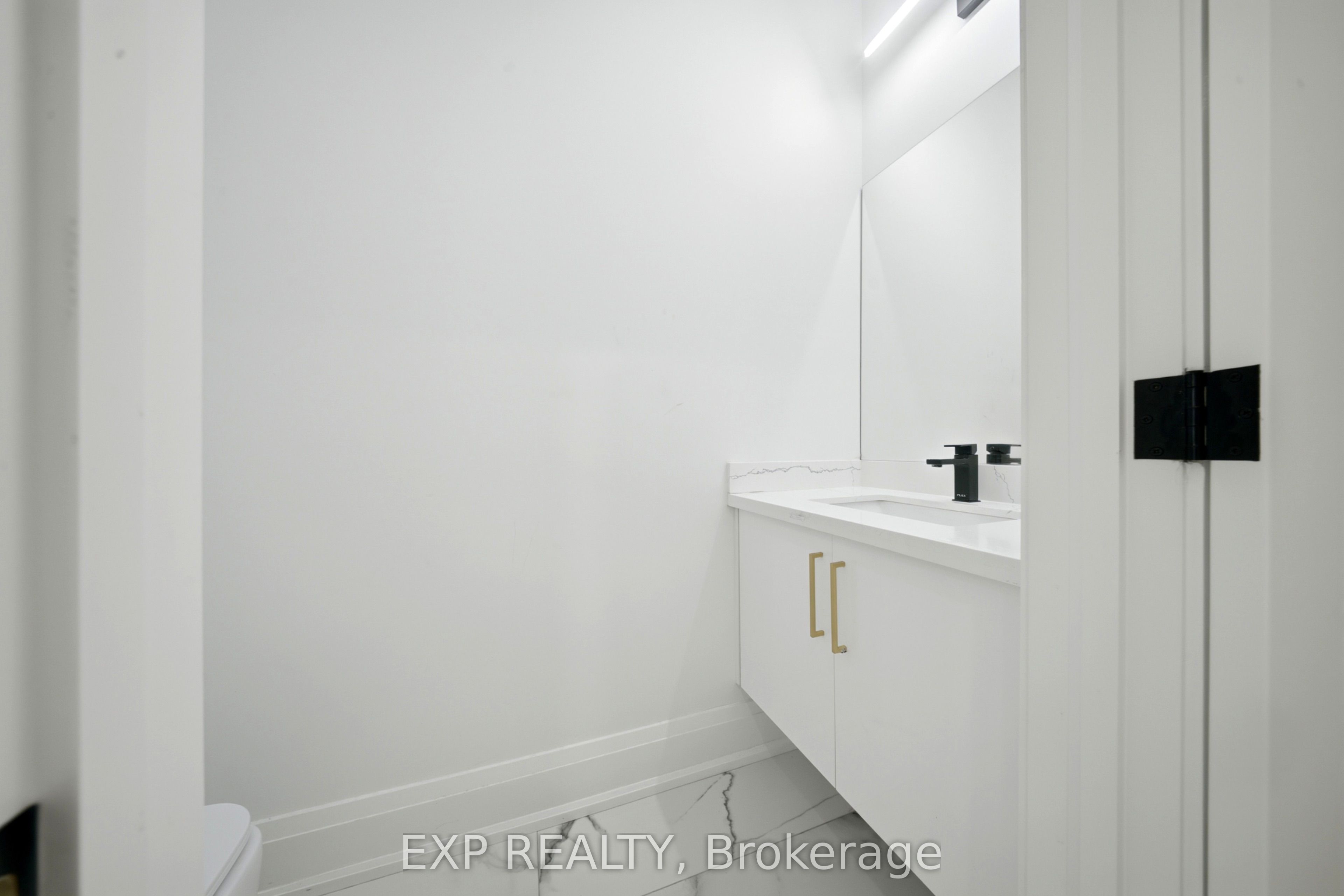 83 Kalmar Avenue, Toronto, ON M1N 3G5 photo 4