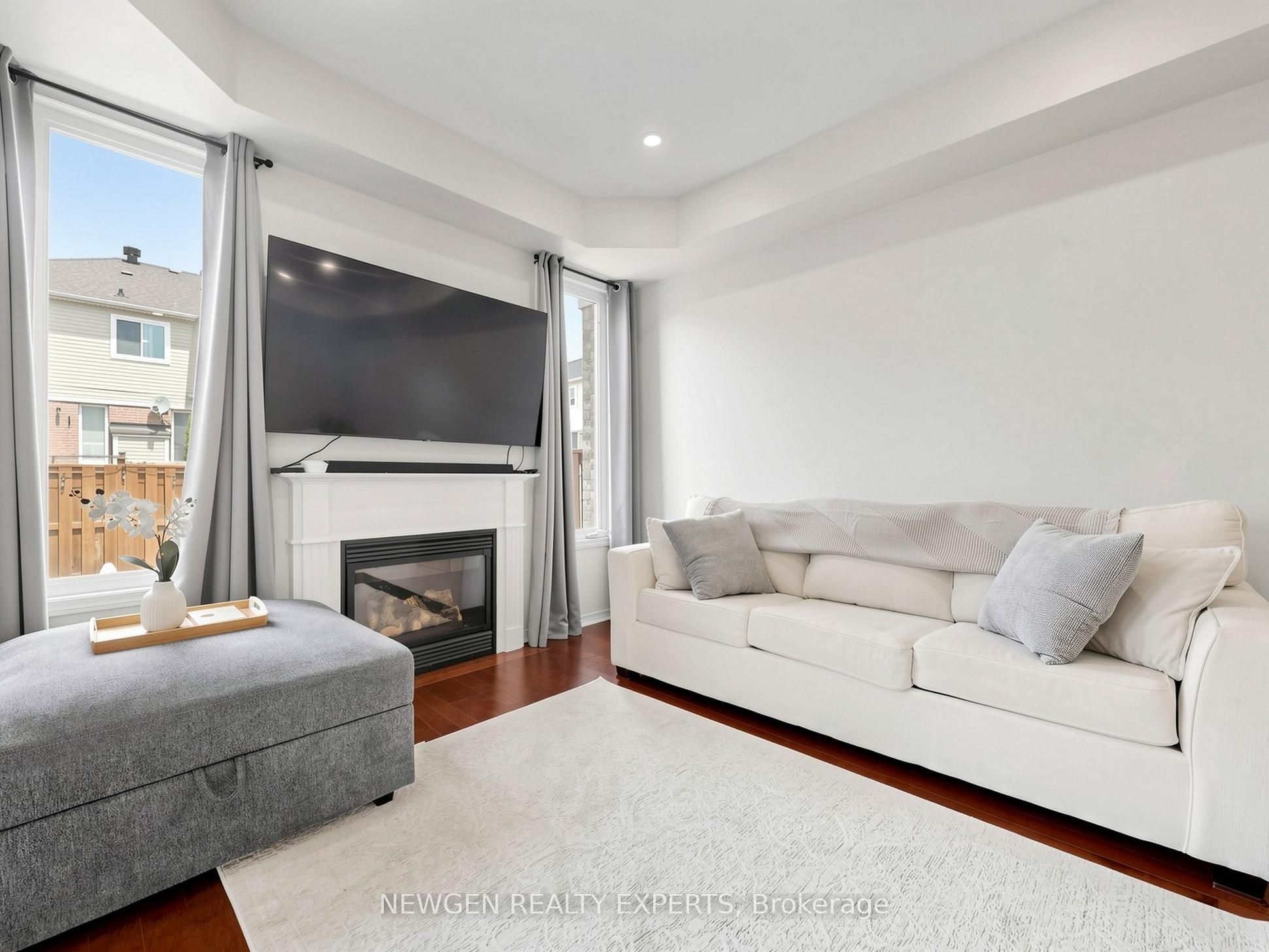 53 Silverwood Circle, Ajax, ON L1Z 0A3 photo 5