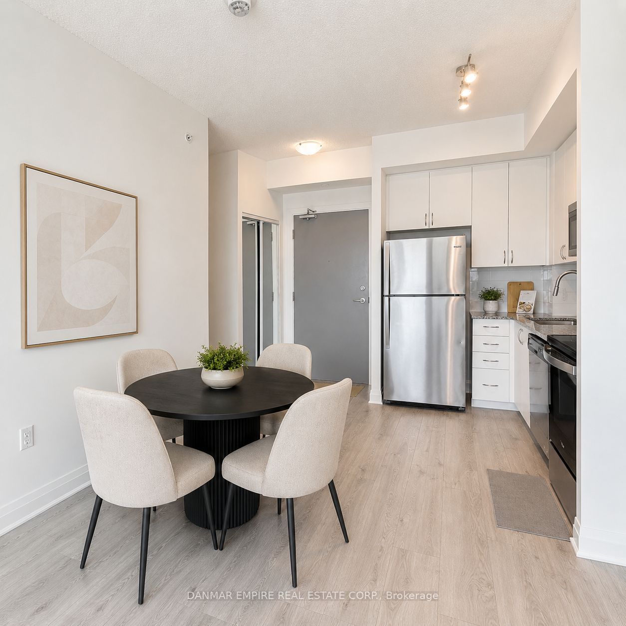 3220 Sheppard Avenue E 614, Toronto, ON M1T 0B7 photo 3