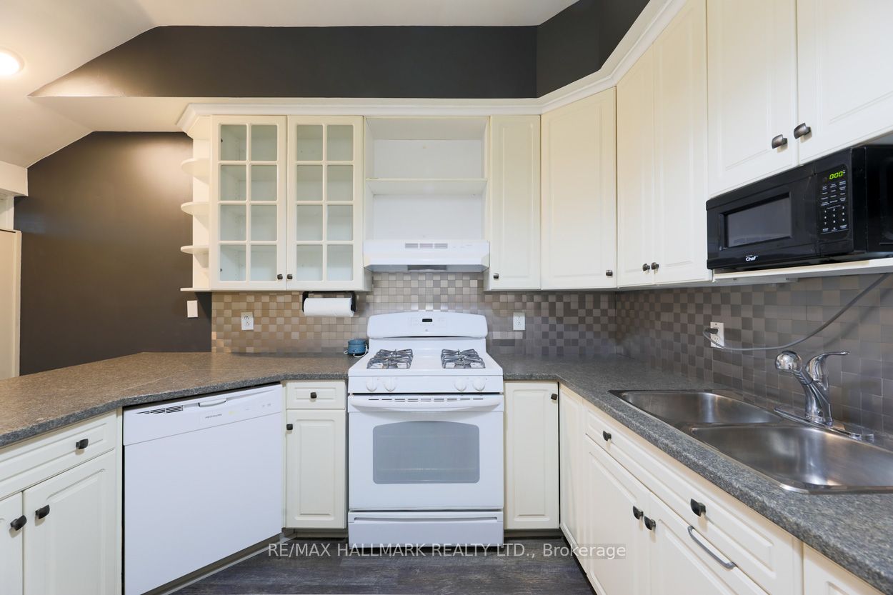 405 Kingston Road Main Floor, Toronto, ON M4L 1V1 photo 5