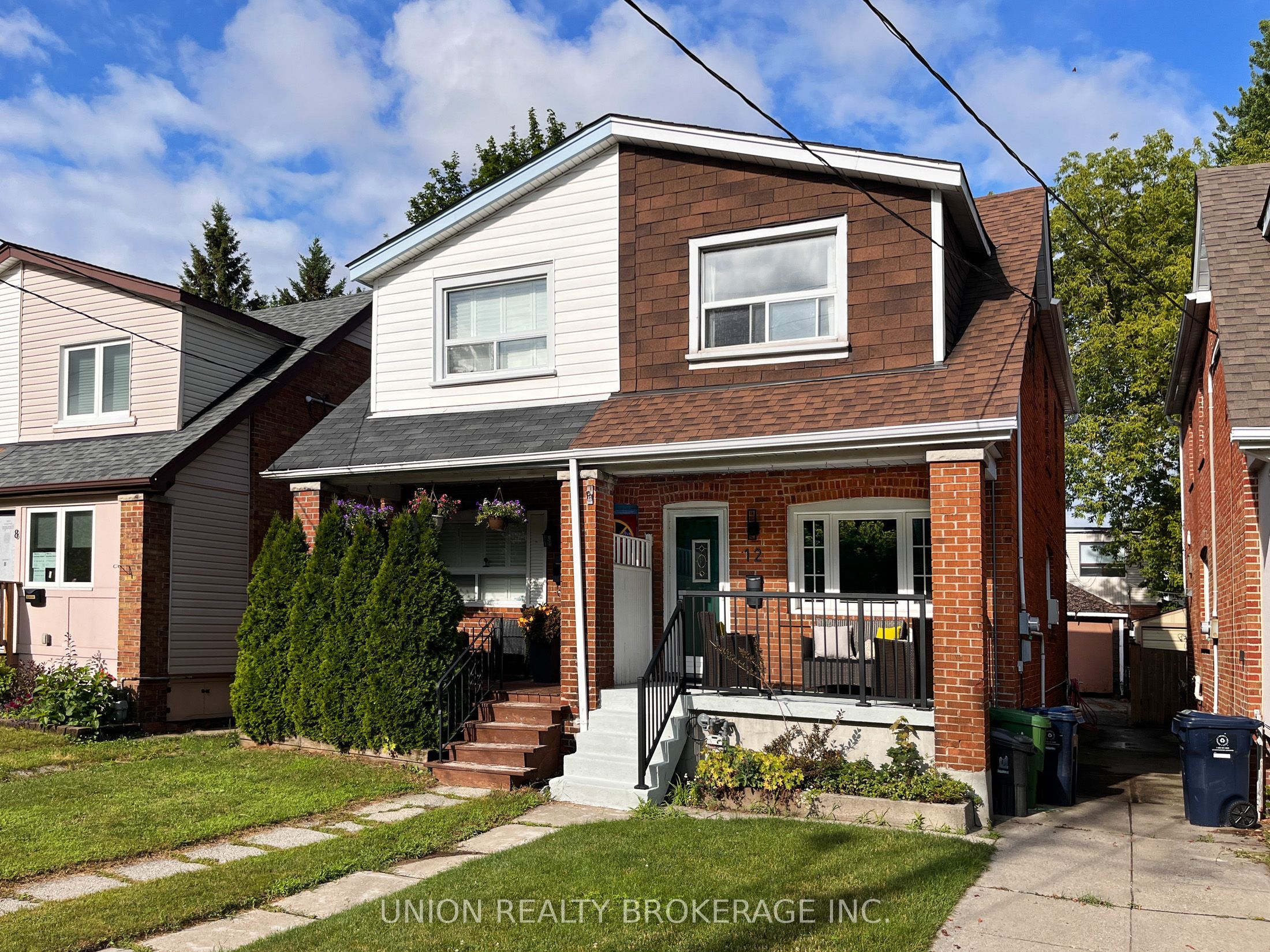 12 Durant Avenue, Toronto, ON M4J 4V9 photo 2