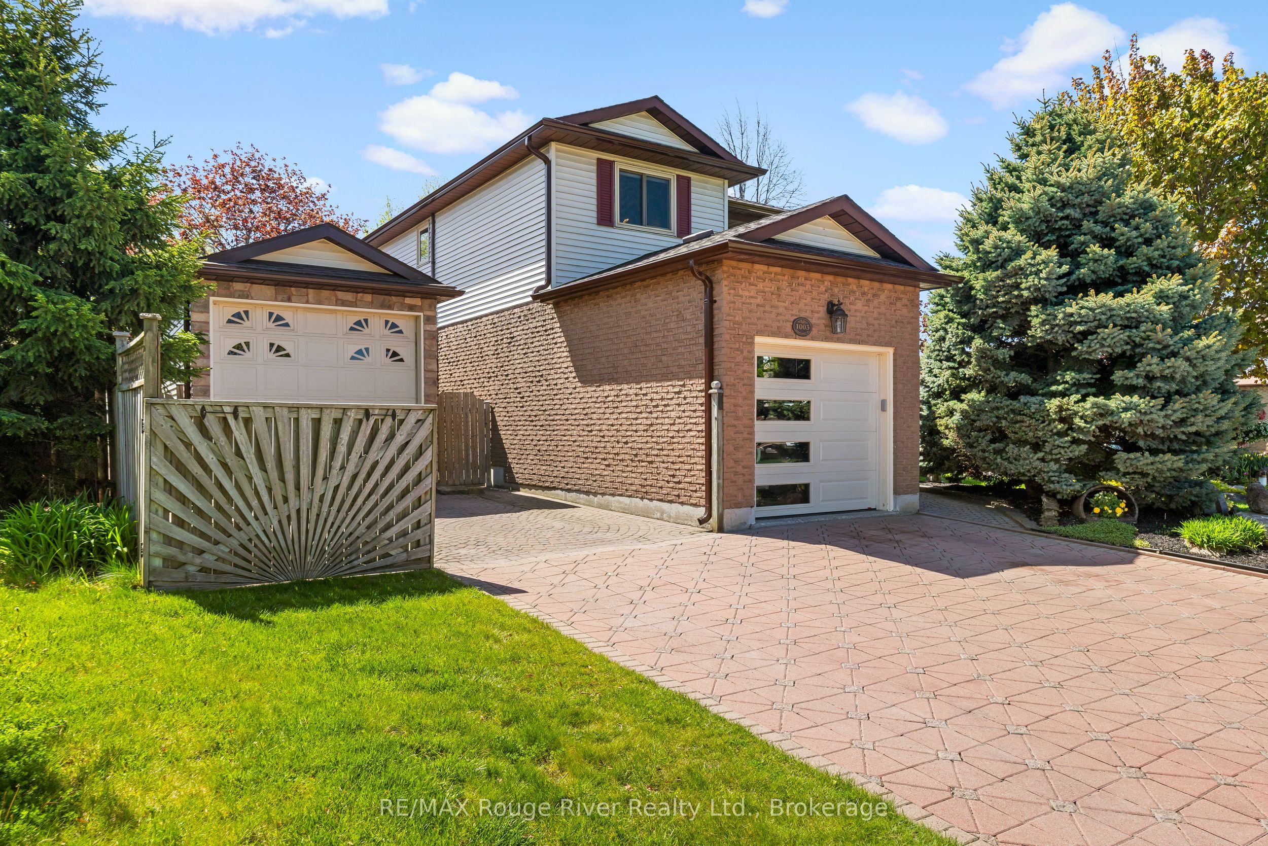 1003 Renaissance Drive, Oshawa, ON L1J 8B2 photo 2