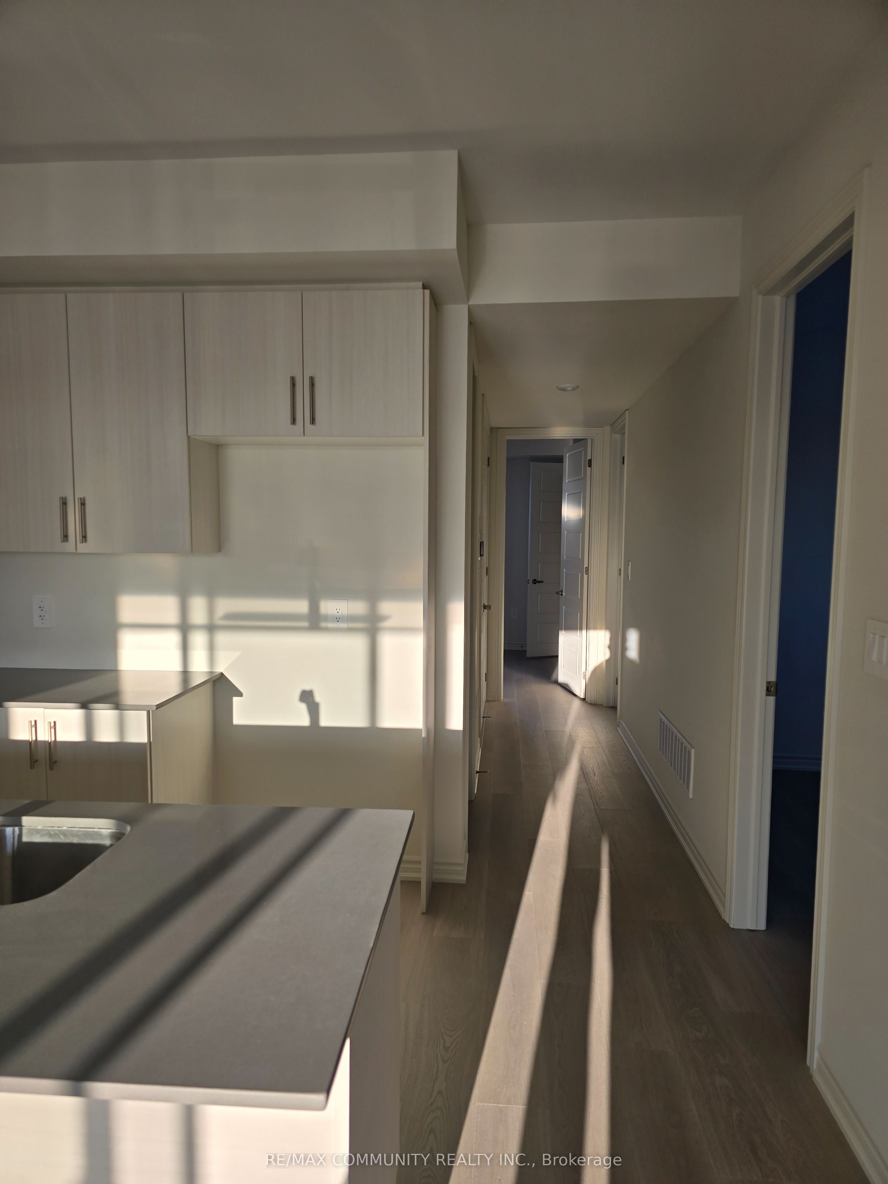 79 Rackham Lane, Clarington, ON L1E 0M3 photo 4