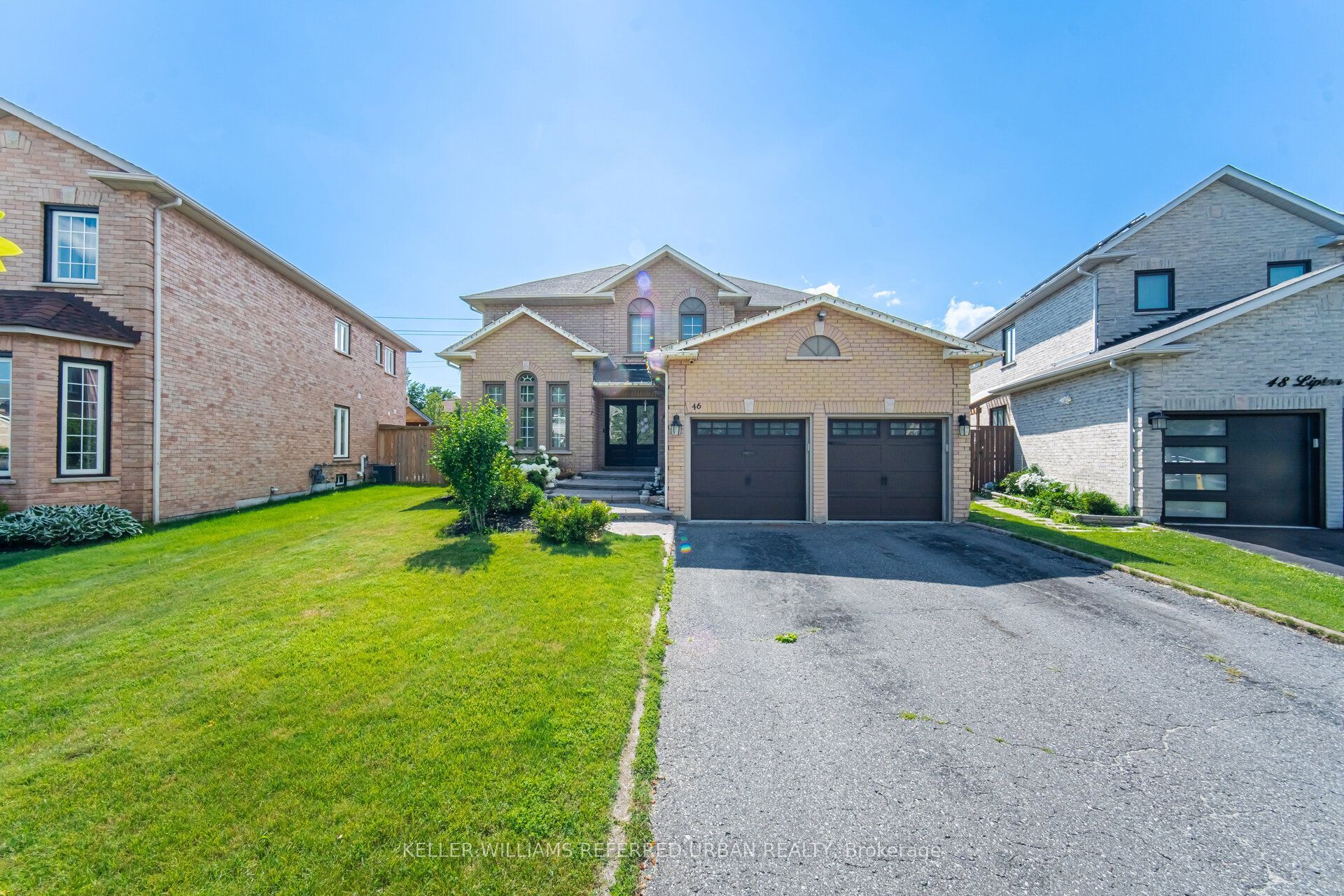46 Lipton Crescent, Whitby, ON L1R 1W7 photo 2