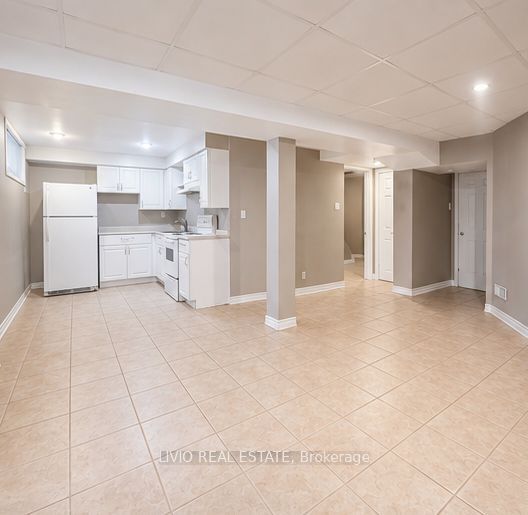 8 Janray Drive Bsmt, Toronto, ON M1G 1Y1 photo 2