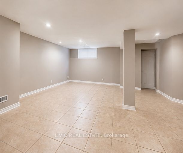 8 Janray Drive Bsmt, Toronto, ON M1G 1Y1 photo 4