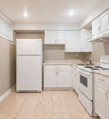 8 Janray Drive Bsmt, Toronto, ON M1G 1Y1 photo 5