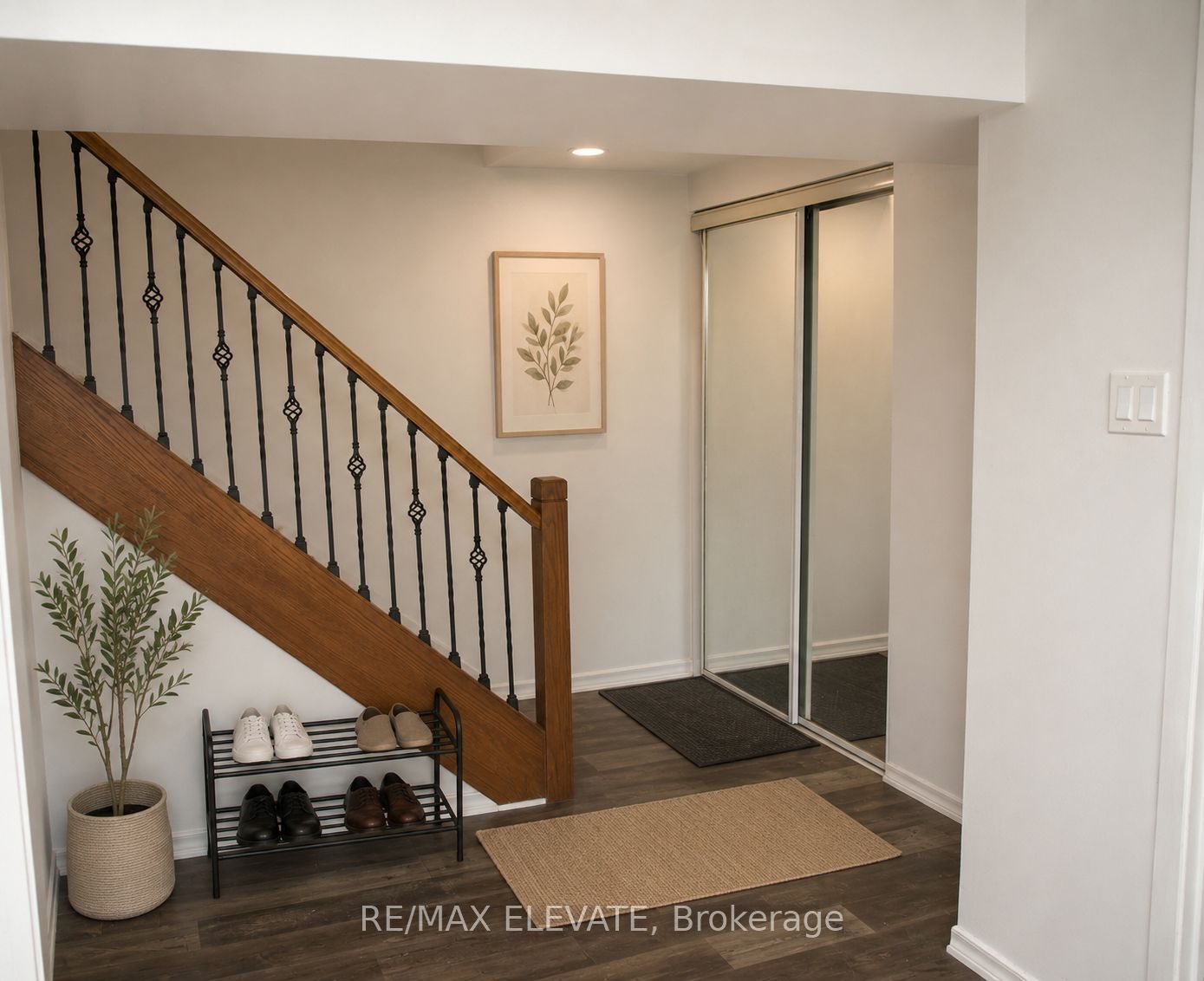 144 Crow Trail W, Toronto, ON M1B 1Y3 photo 2