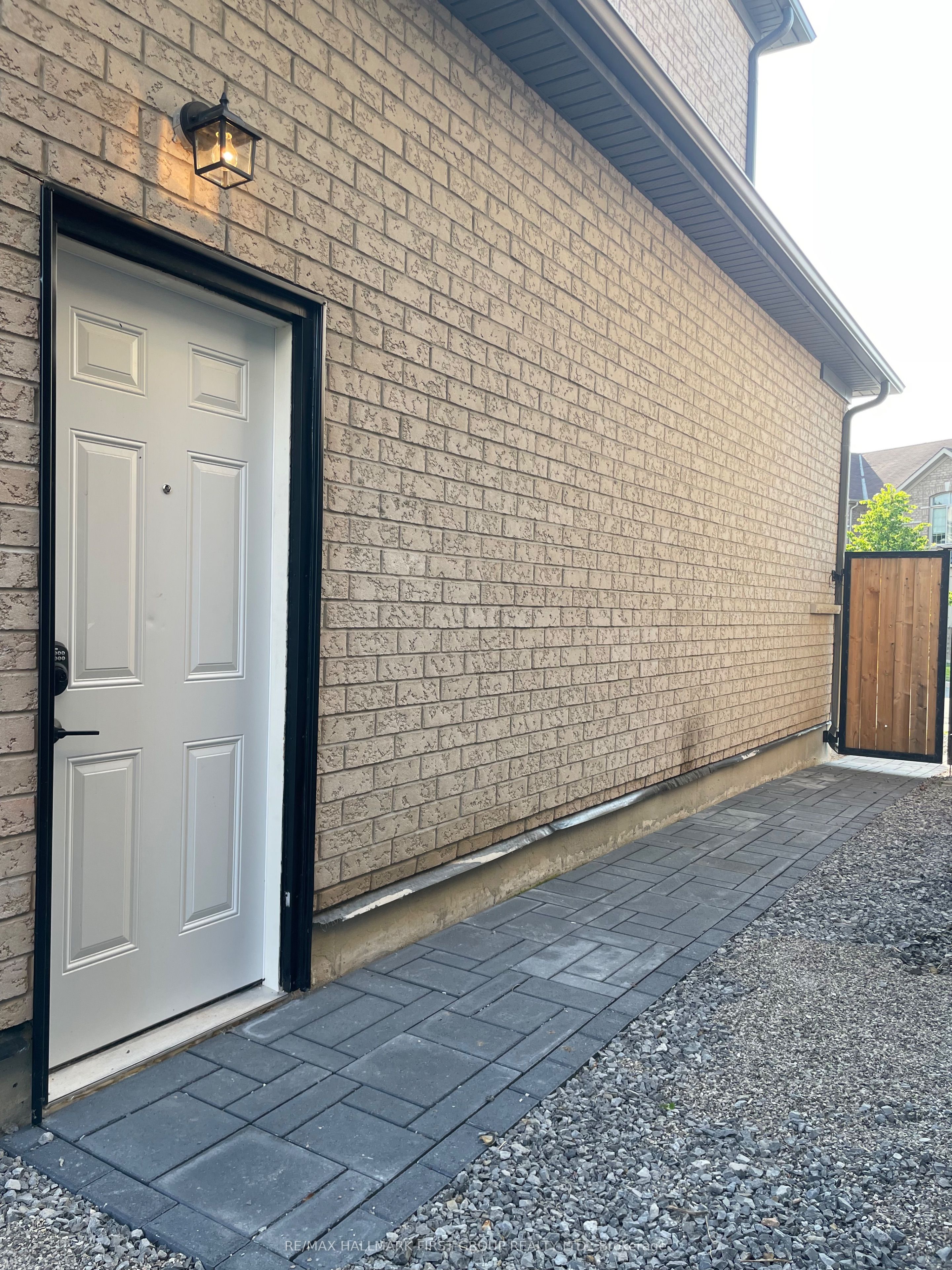 19 Donald Powell Crescent, Clarington, ON L1B 0K8 photo 3