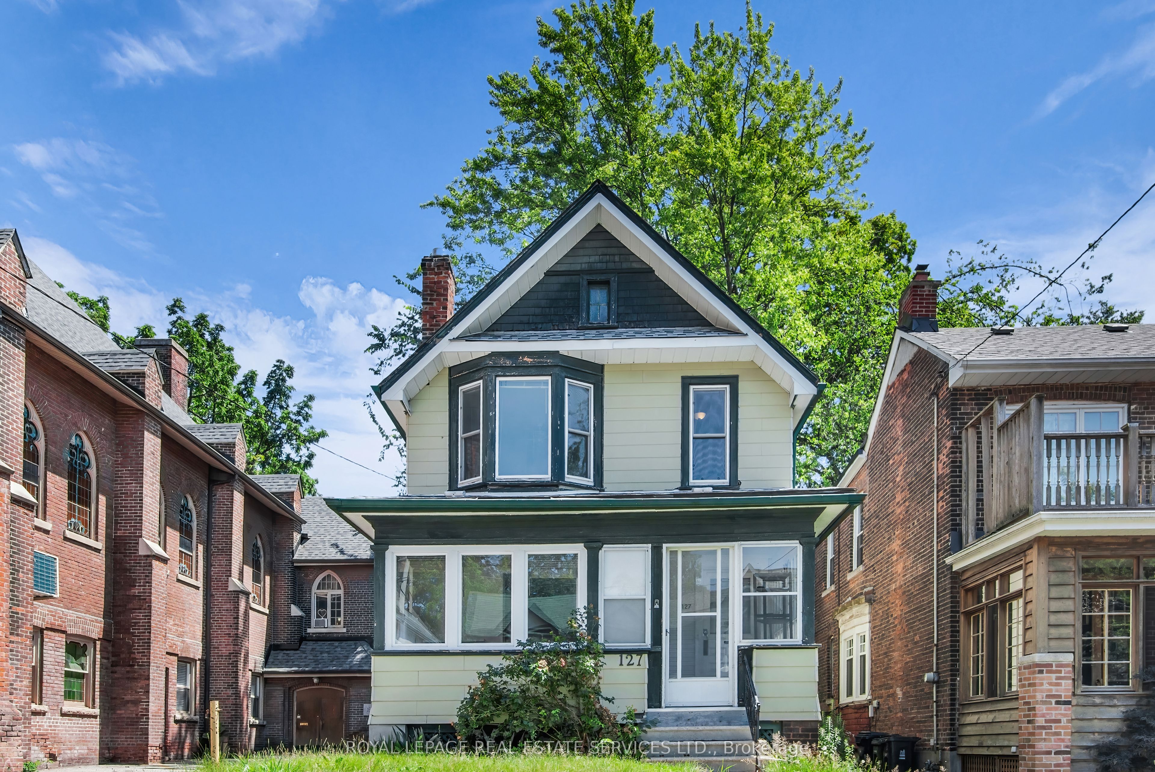 127 Waverley Road, Toronto, ON M4L 3T4 photo 2