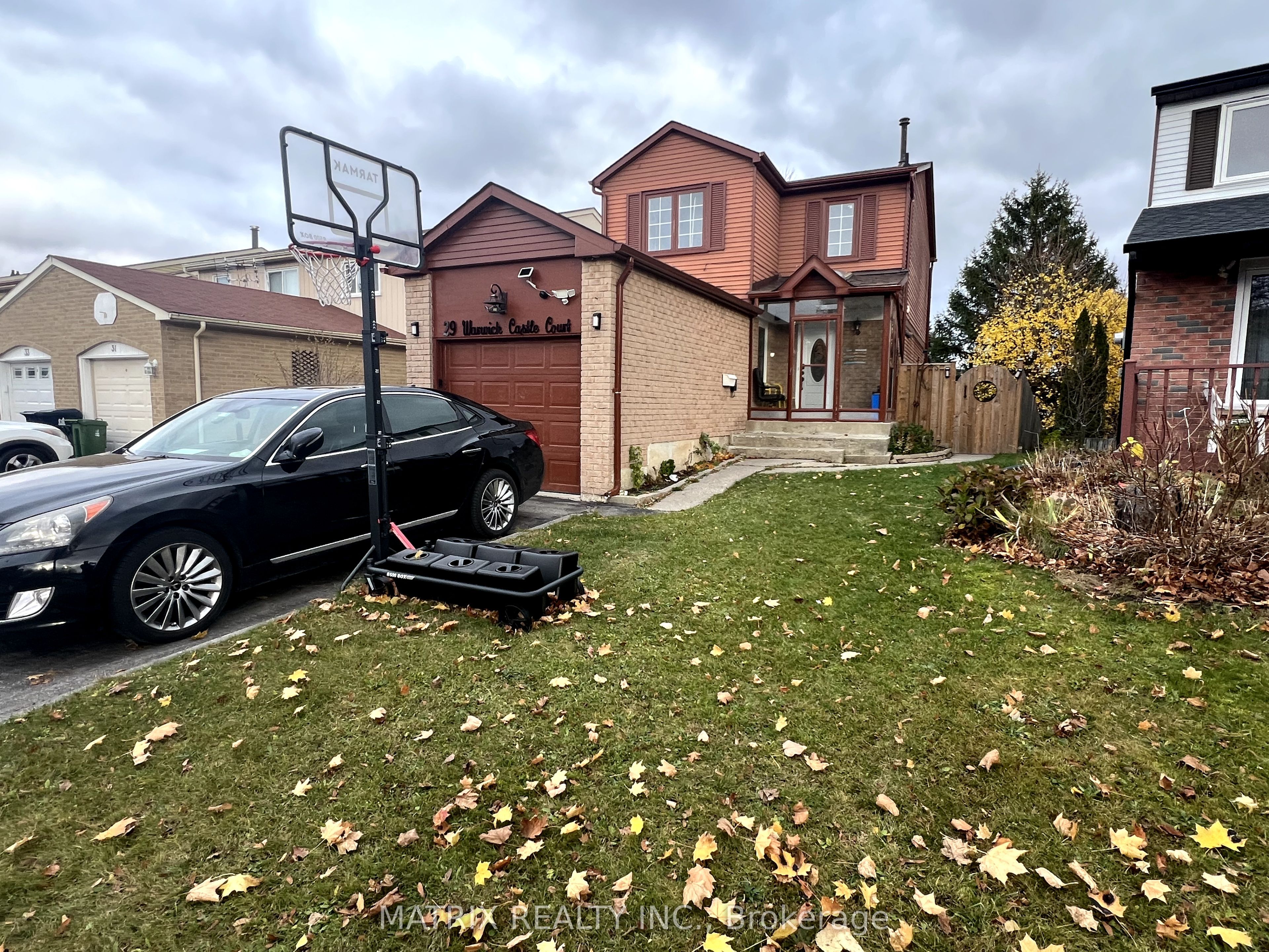 29 Warwick Castle Court, Toronto, ON M1B 3E5