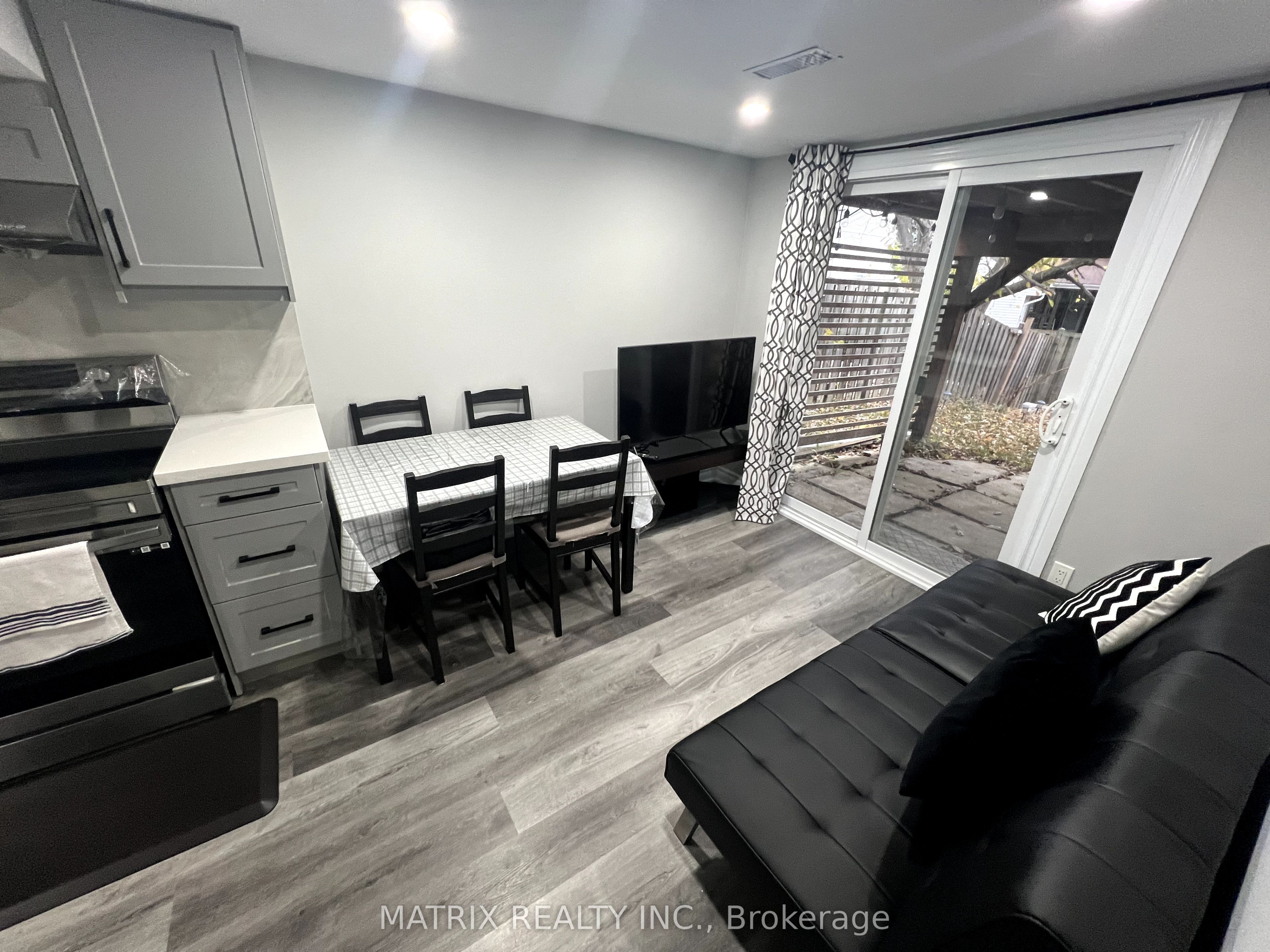 29 Warwick Castle Court, Toronto, ON M1B 3E5 photo 5