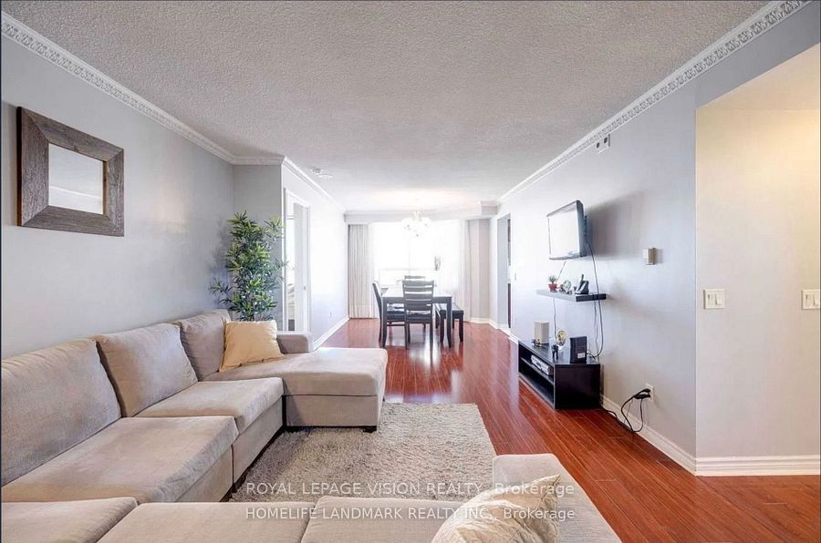 115 Omni Drive 2106, Toronto, ON M1P 5B4 photo 3