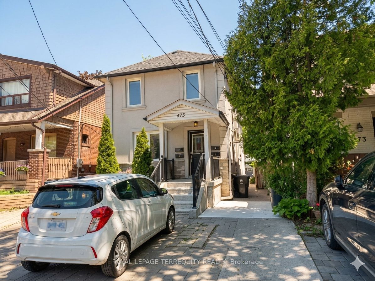 475 Woodbine Avenue 2, Toronto, ON M4E 2H5