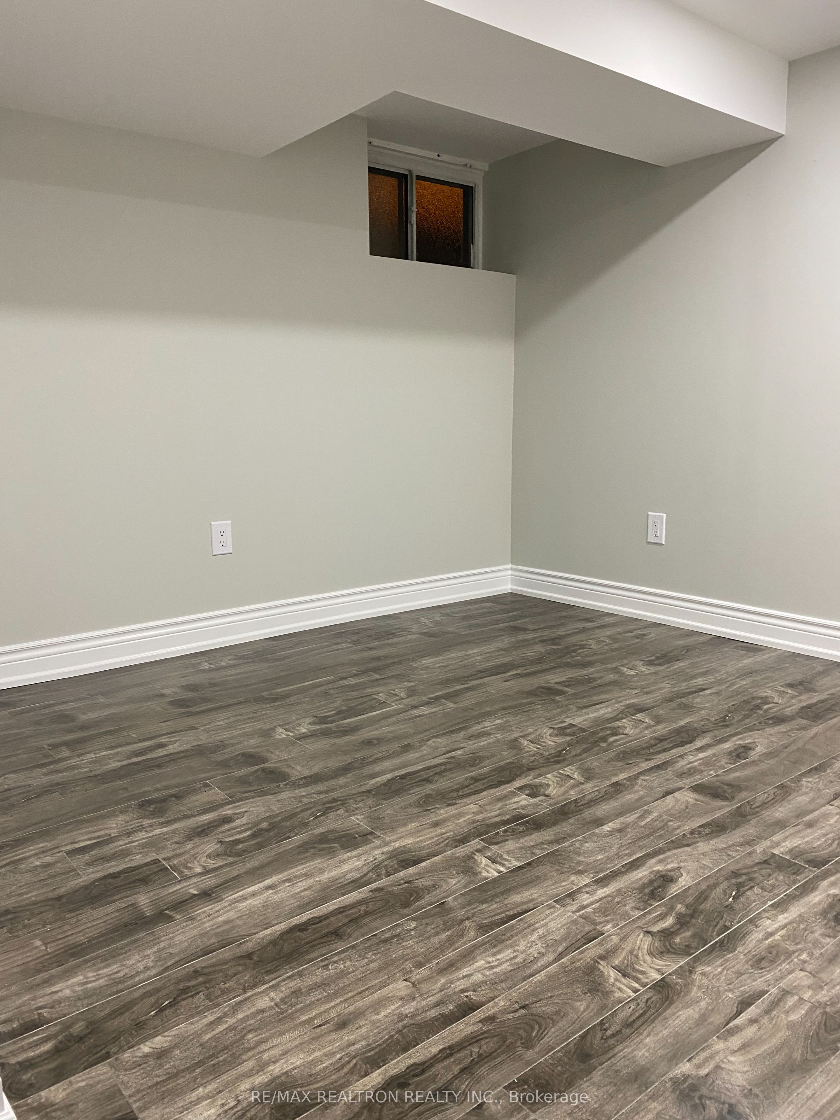 146 Brenda Crescent Bsmt, Toronto, ON M1K 3C7 photo 3