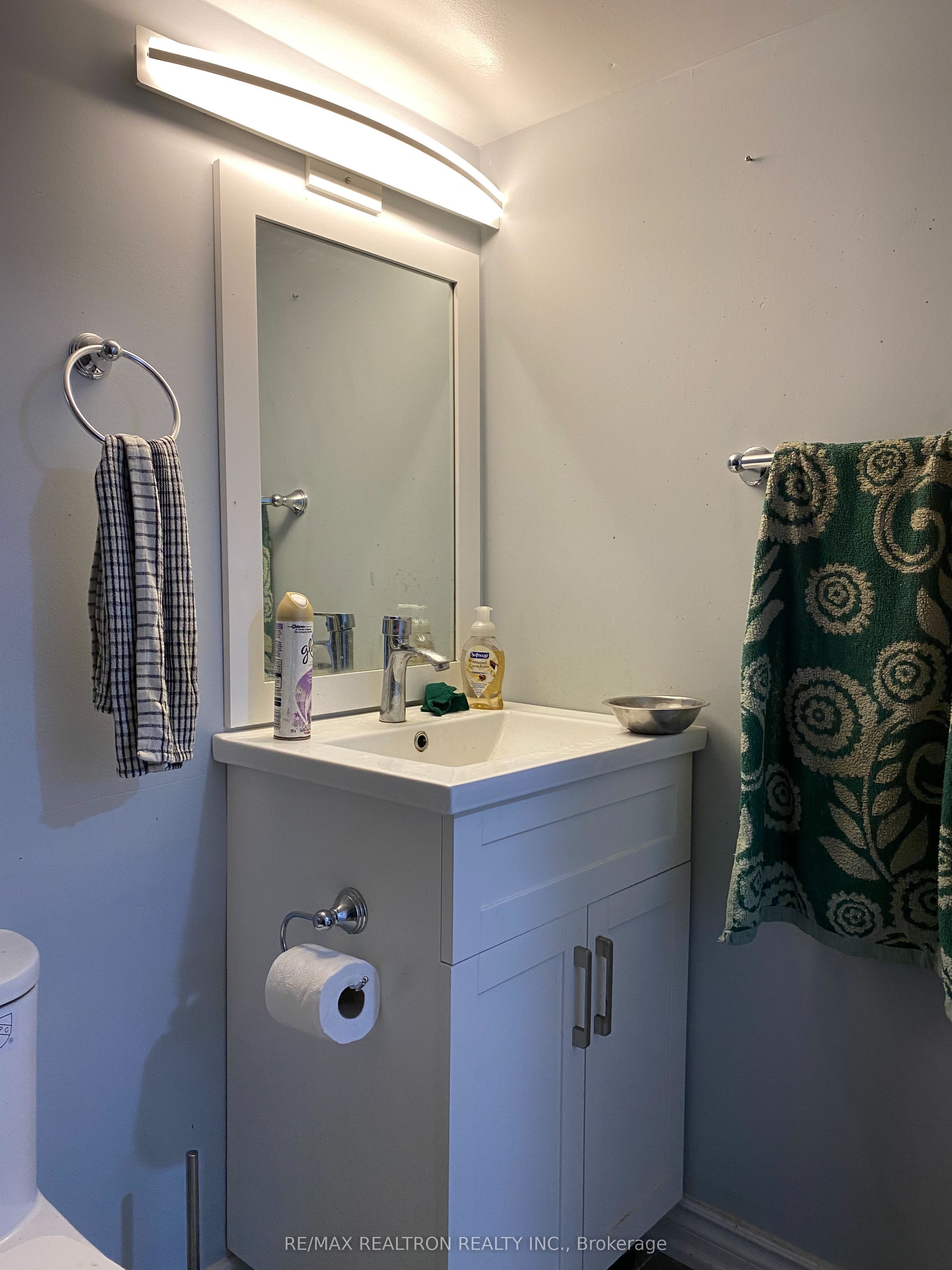 146 Brenda Crescent Bsmt, Toronto, ON M1K 3C7 photo 5