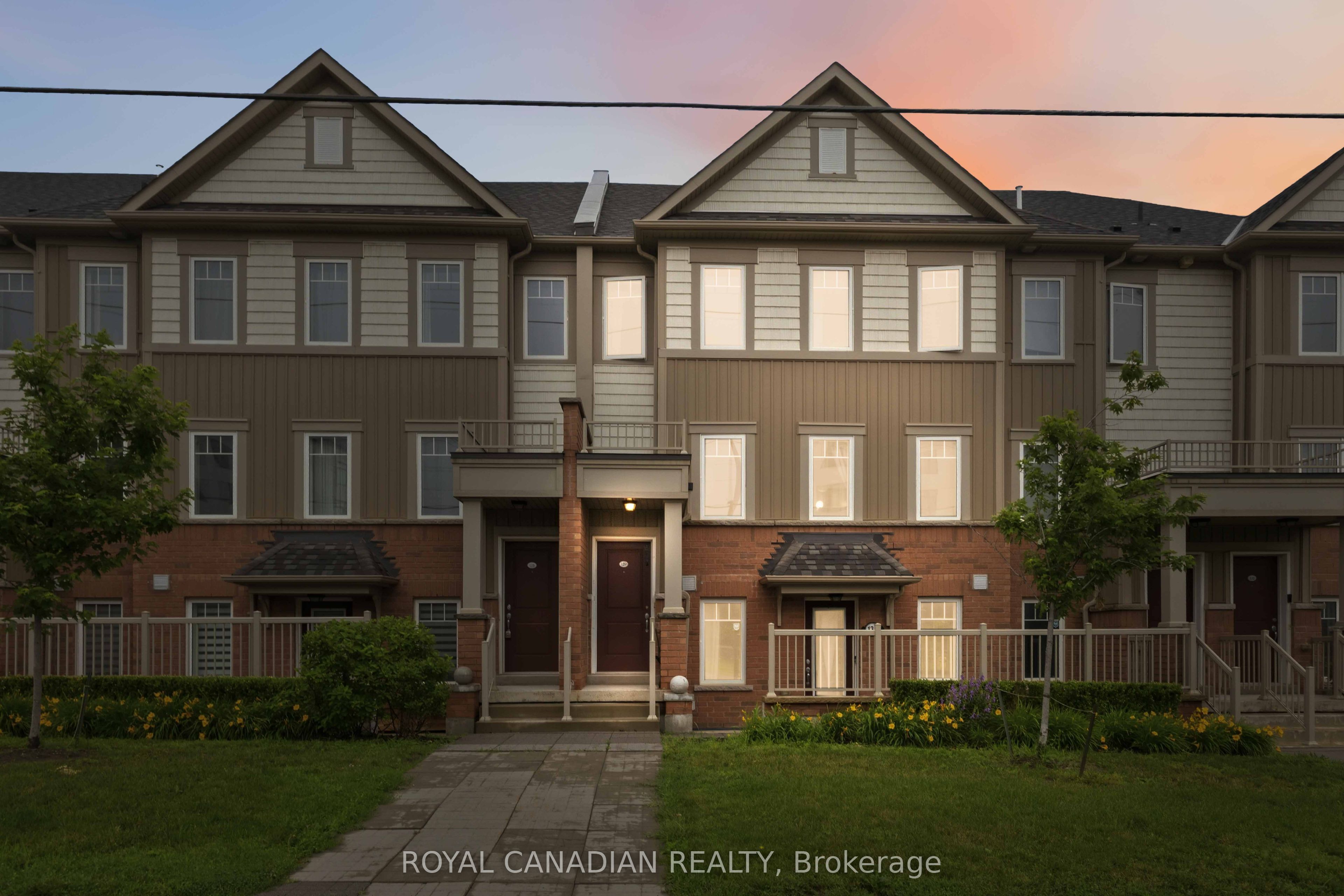 2500 Hill Rise Court 129, Oshawa, ON L1L 0M6 photo 2