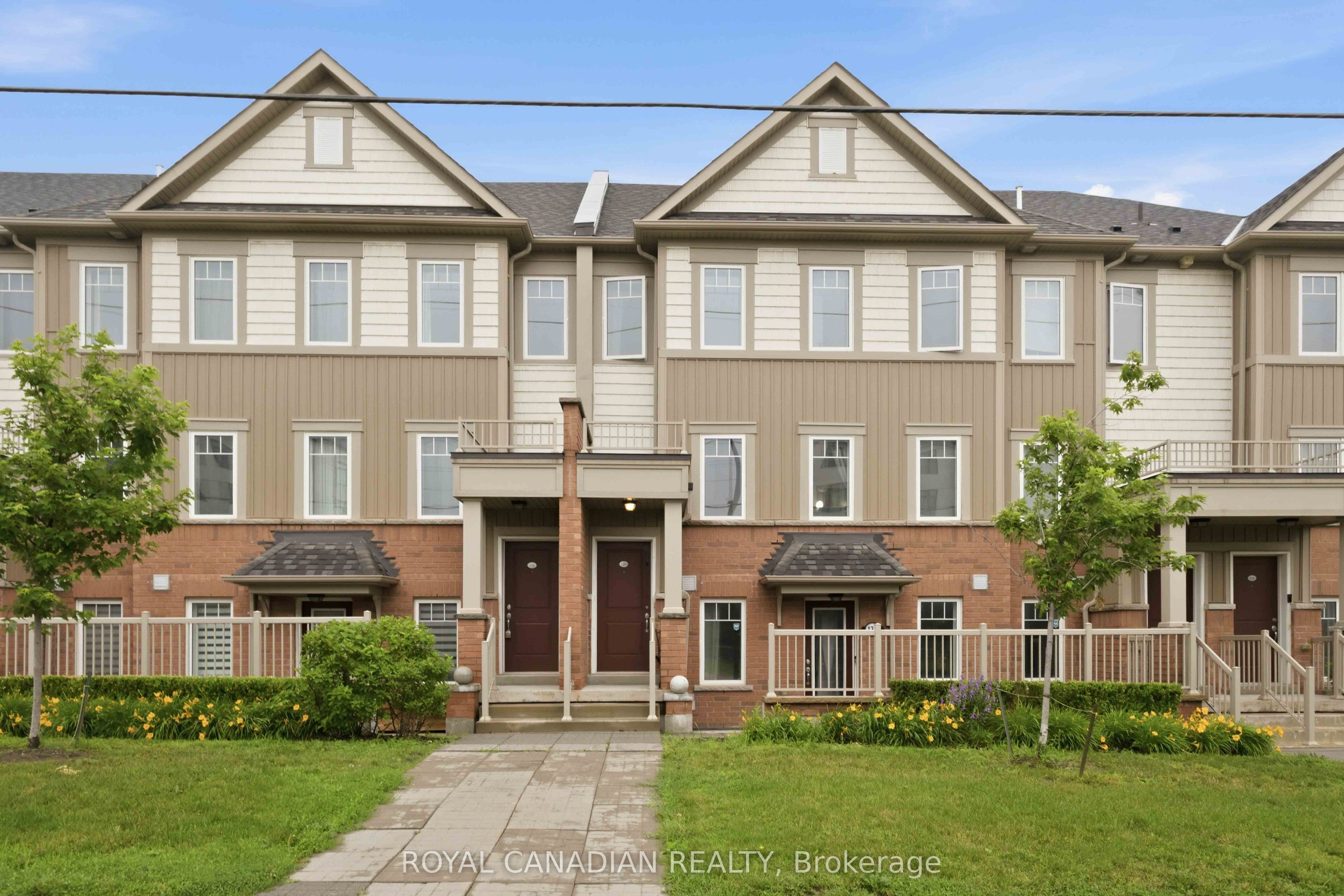 2500 Hill Rise Court 129, Oshawa, ON L1L 0M6 photo 4