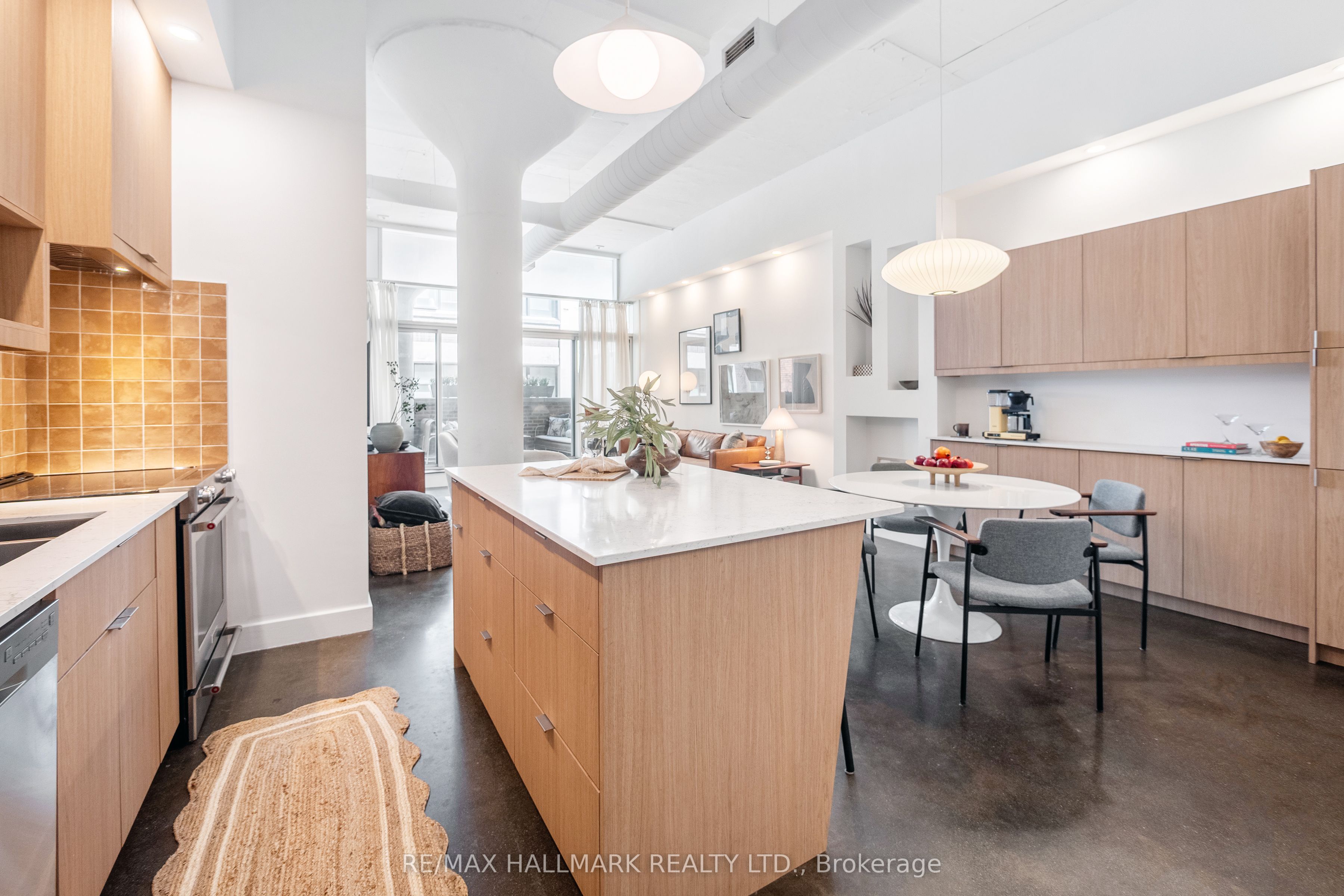 233 Carlaw Avenue 406, Toronto, ON M4M 3N6 photo 2