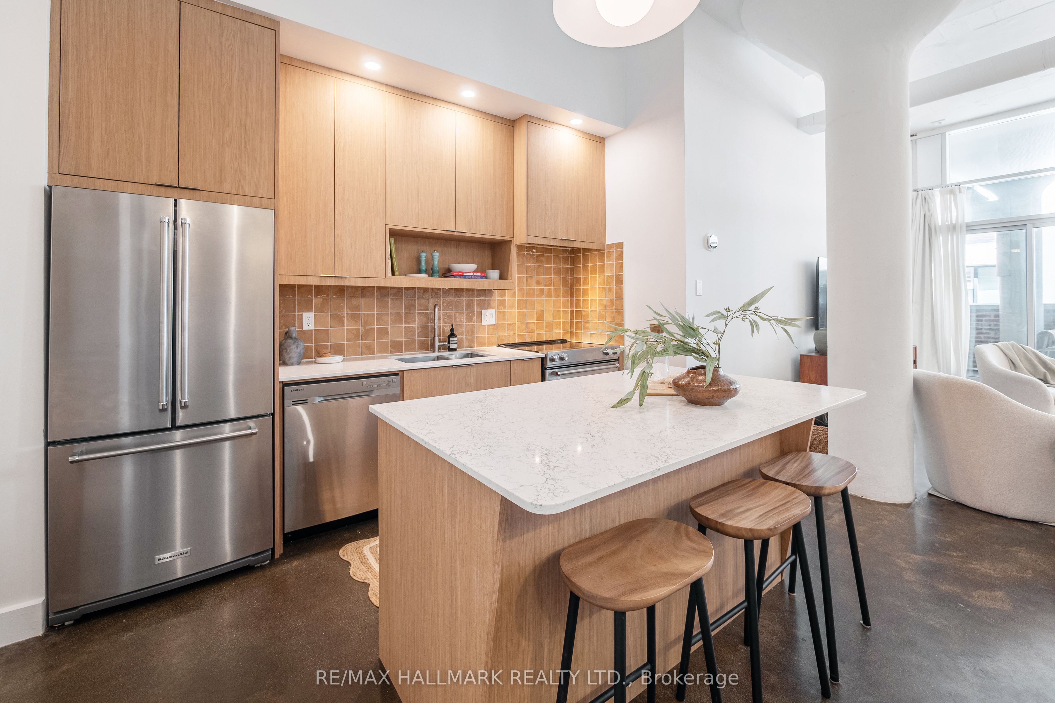 233 Carlaw Avenue 406, Toronto, ON M4M 3N6 photo 4