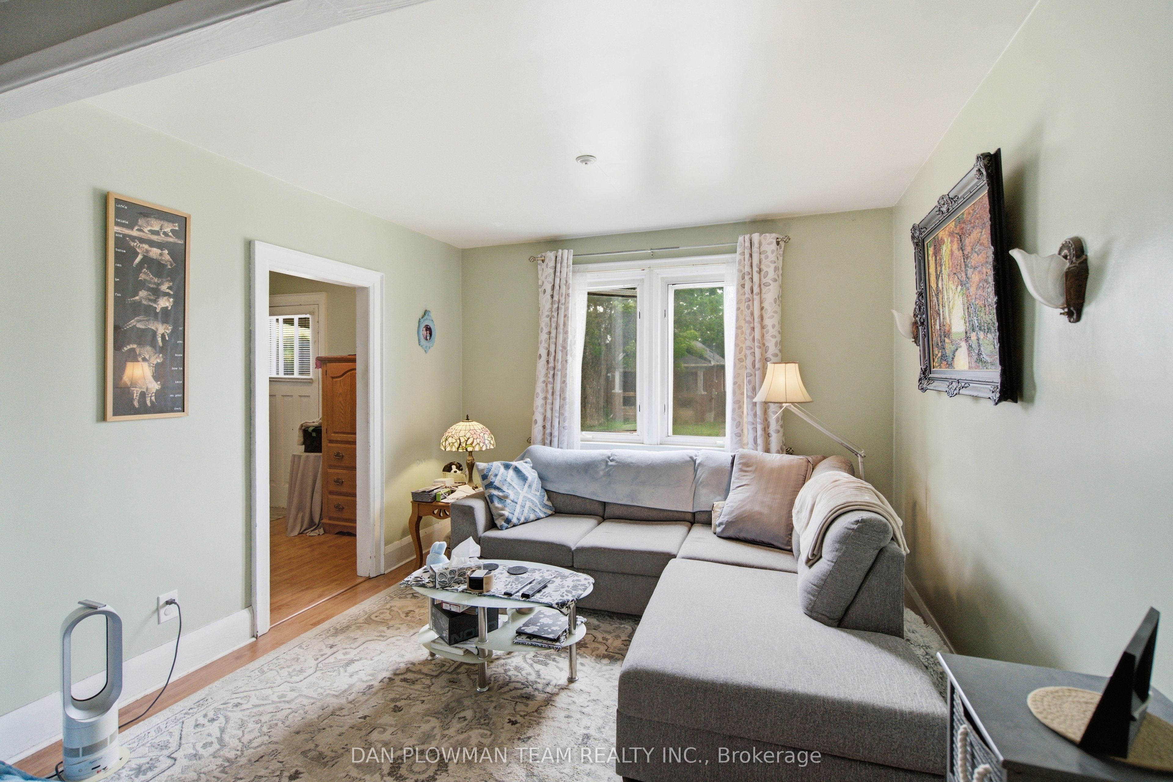 250 Mitchell Avenue, Oshawa, ON L1H 2V6 photo 4