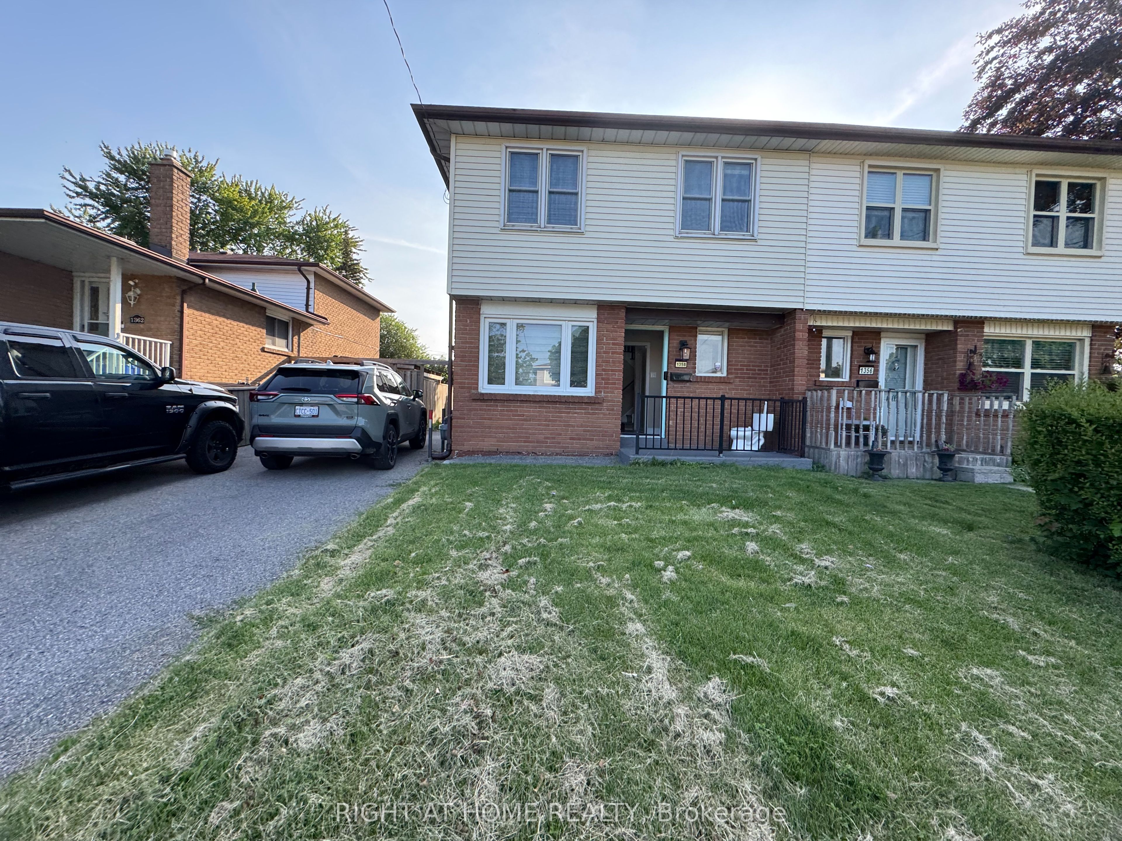1358 Tremblay Street, Oshawa, ON L1J 3X5 photo 2