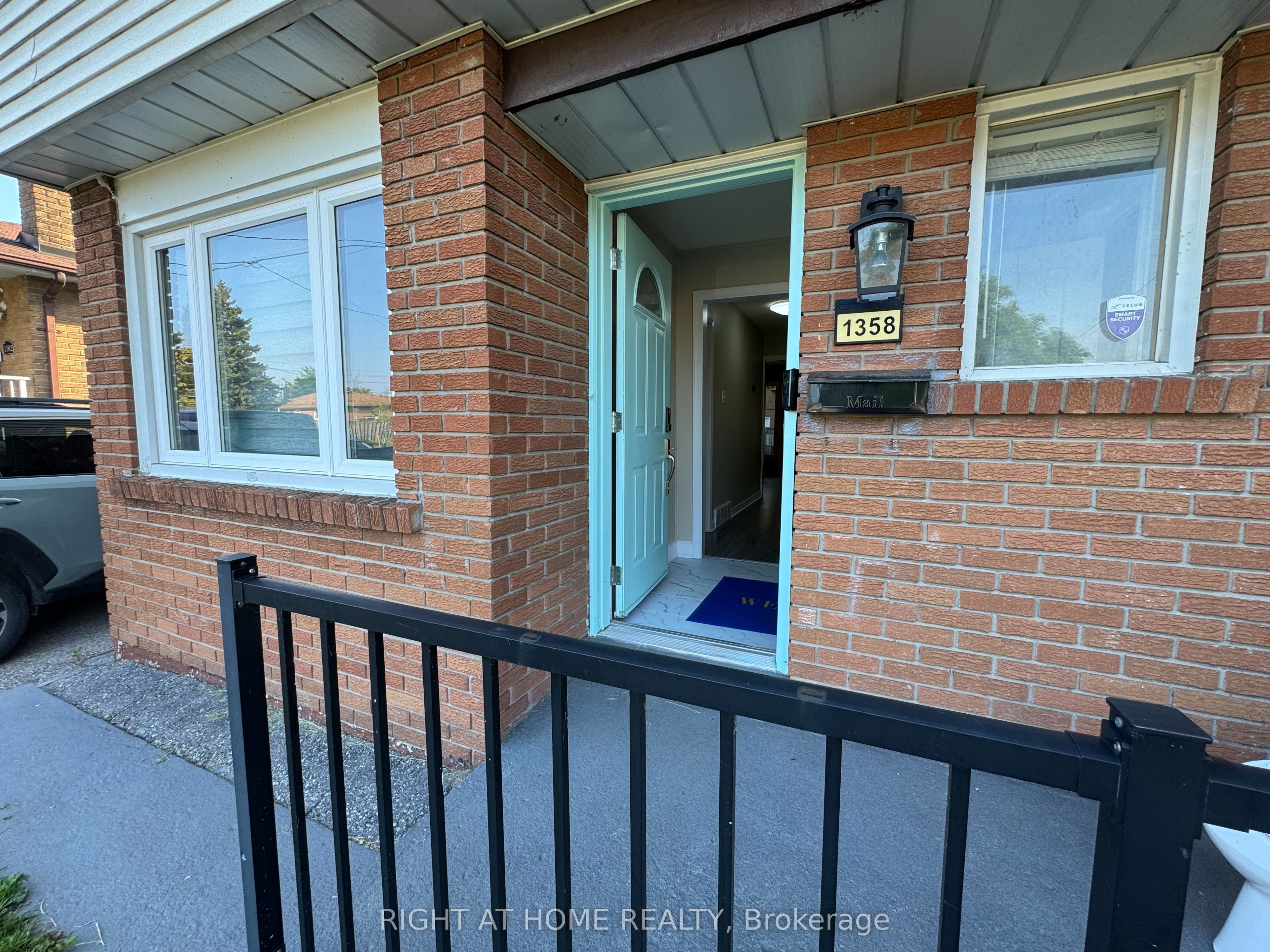 1358 Tremblay Street, Oshawa, ON L1J 3X5 photo 4