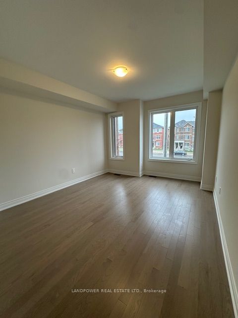 2848 Whites Road, Pickering, ON L1X 0R6 photo 4