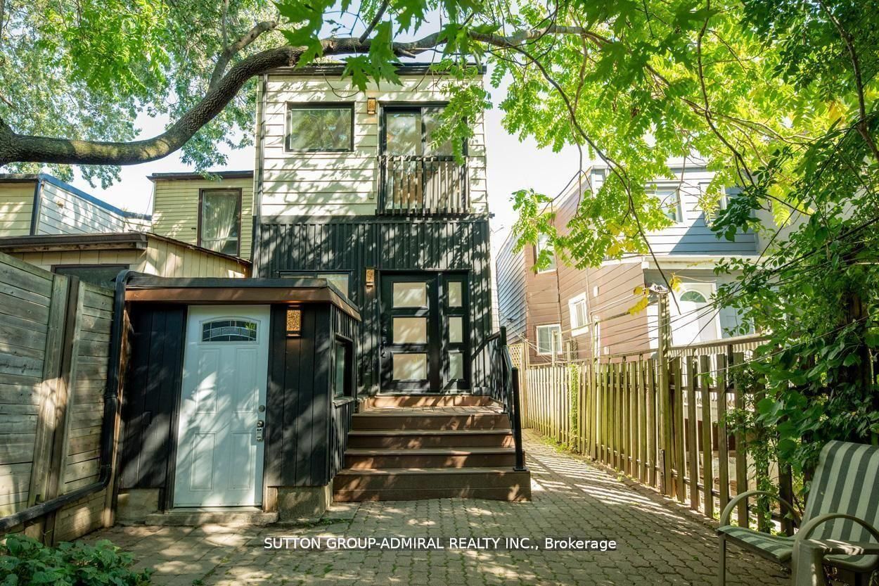 70 Carlaw Avenue Bsmt, Toronto, ON M4M 2R7