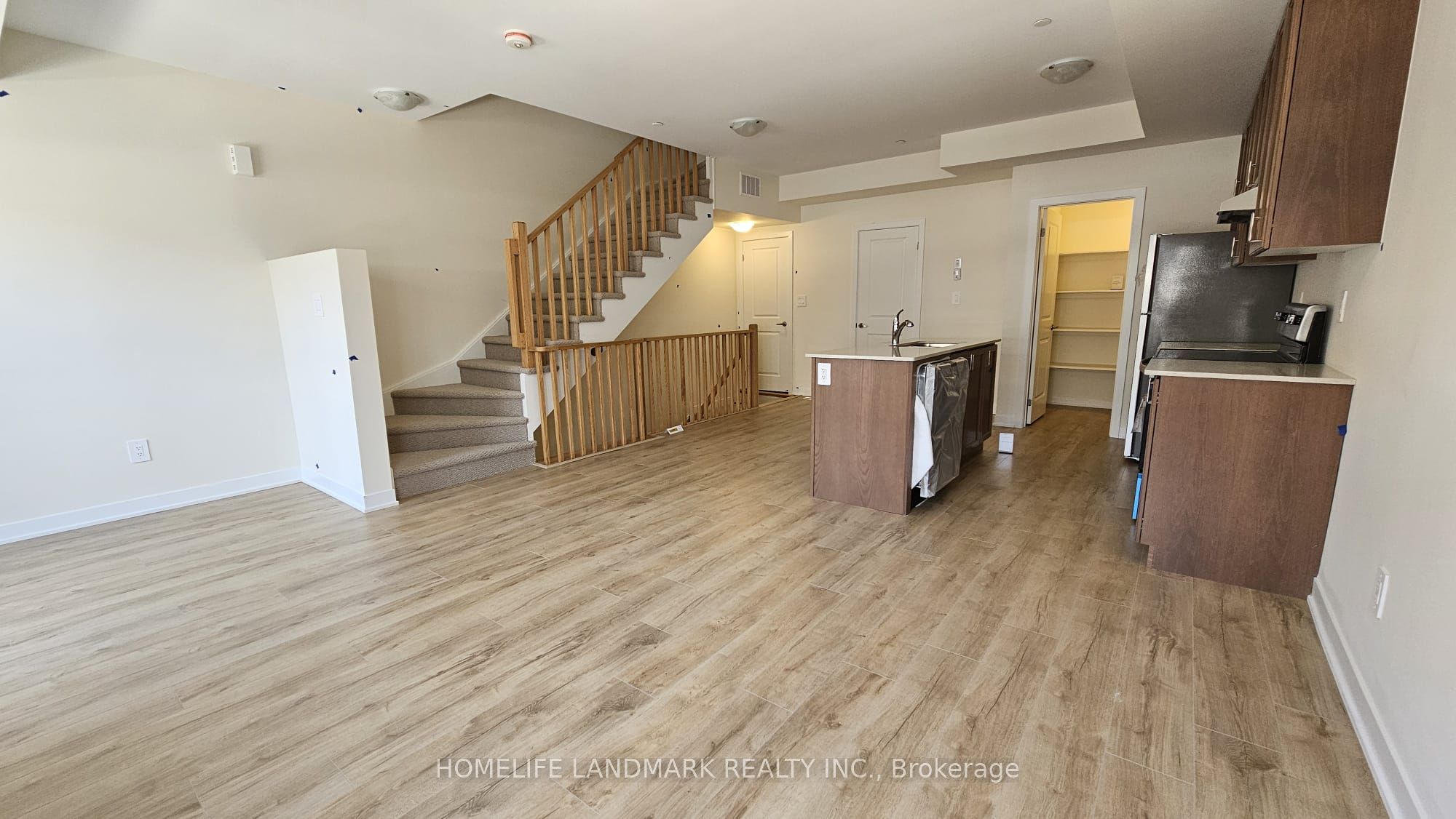 755 Omega Drive 207, Pickering, ON L1V 0H1