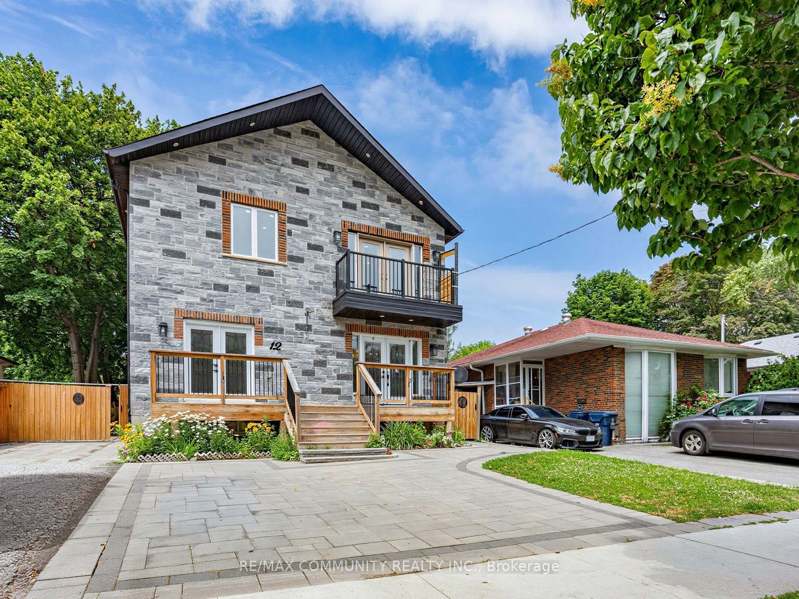 12 Janray Drive, Toronto, ON M1G 1Y1