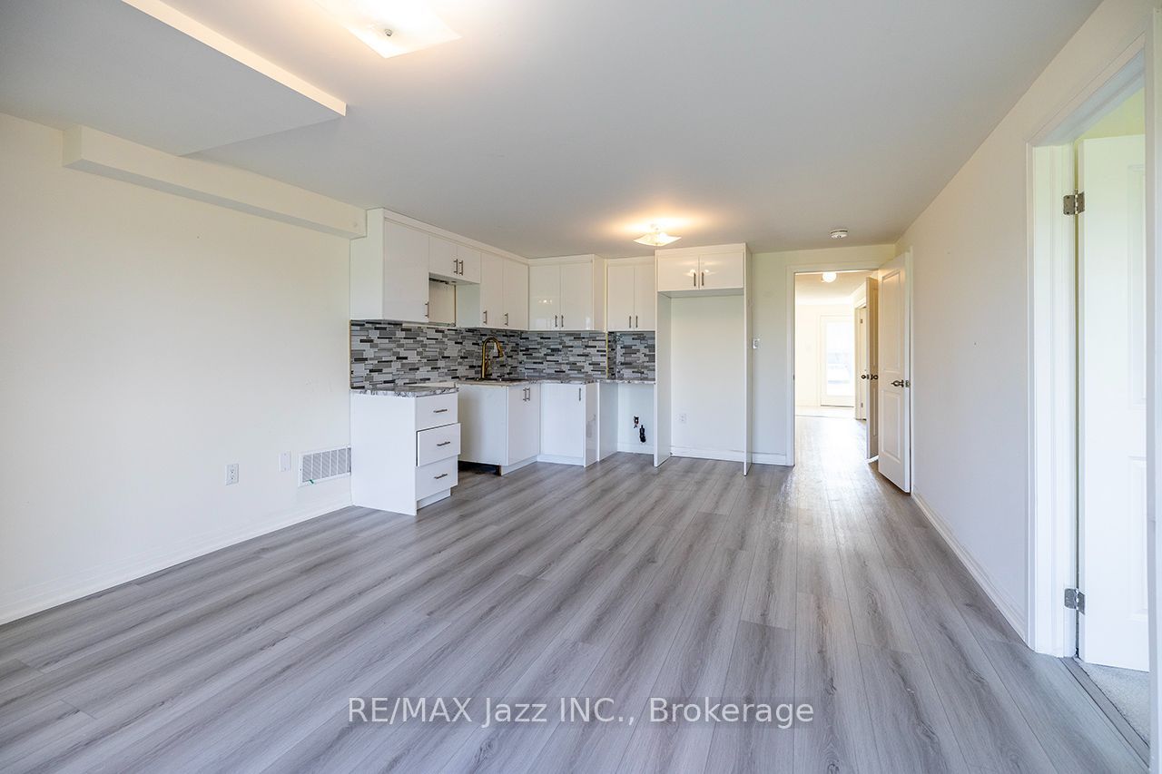11 Yacht Drive, Clarington, ON L1C 4B1 photo 5