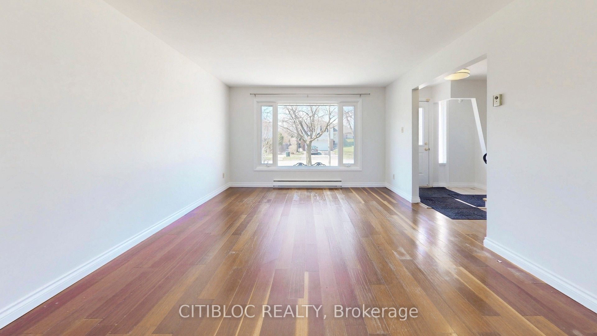 11 Castle Hill Drive, Toronto, ON M1T 2Y2 photo 4