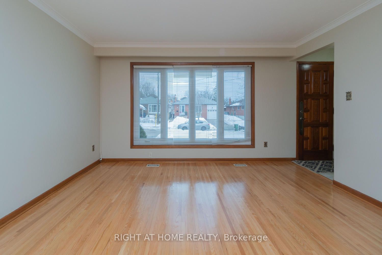 55 Limevale Crescent, Toronto, ON M1E 2K5 photo 3